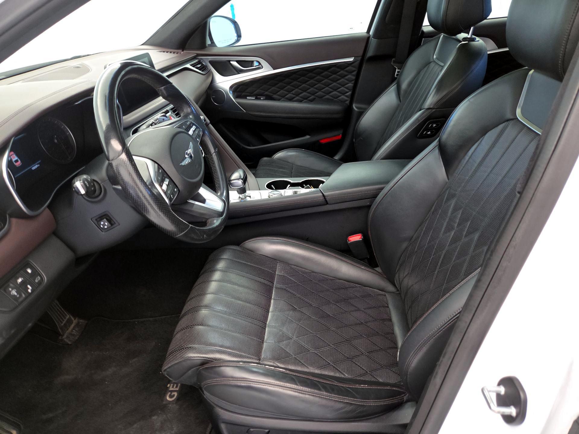 Thumbnail: 2019 Genesis G70 - 11