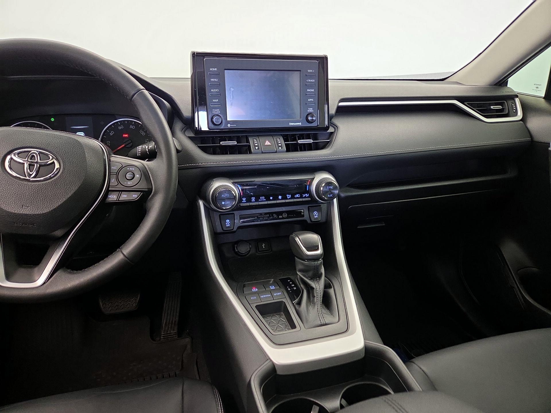 Thumbnail: 2021 Toyota RAV4 - 9