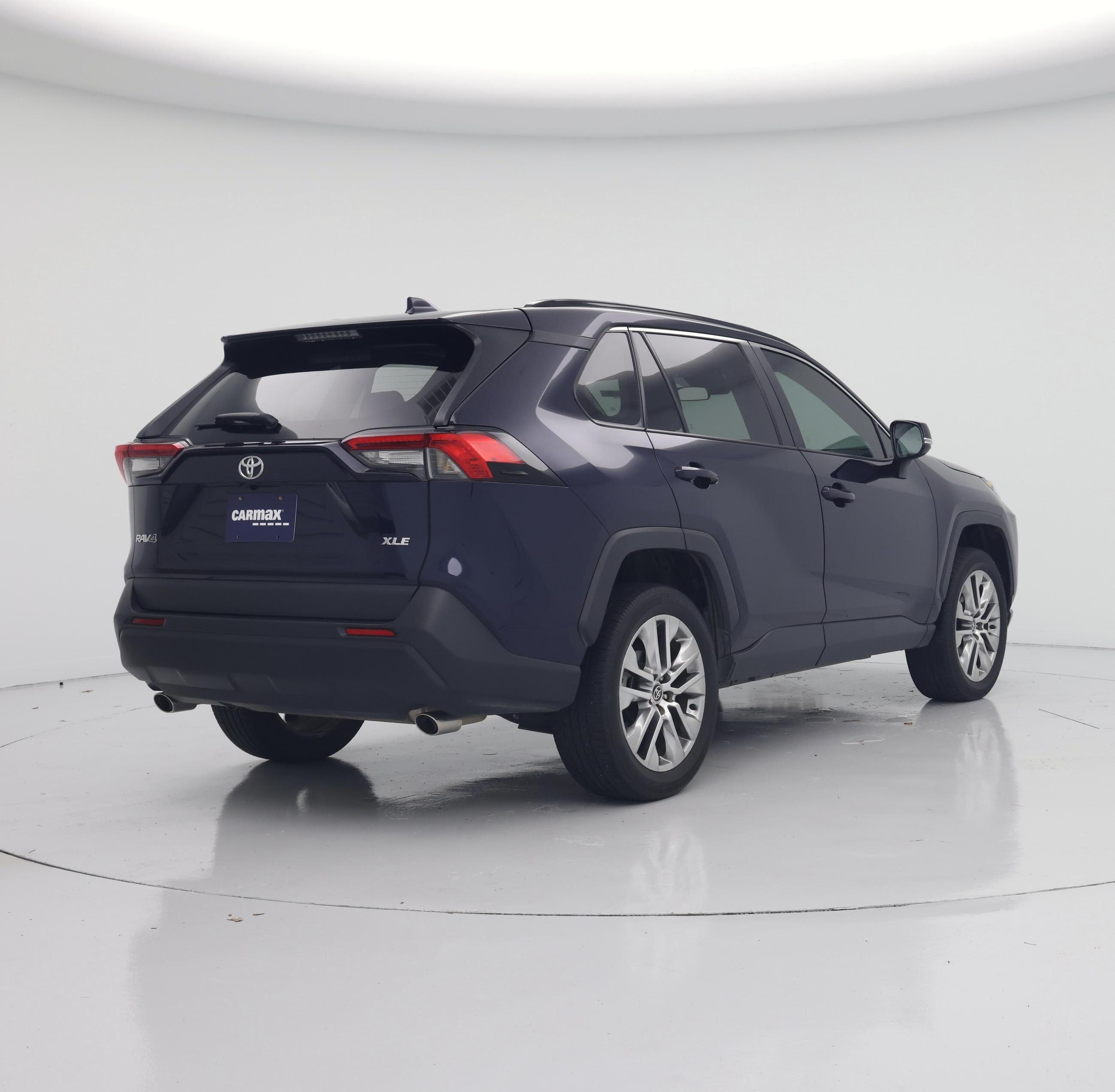 Thumbnail: 2021 Toyota RAV4 - 8