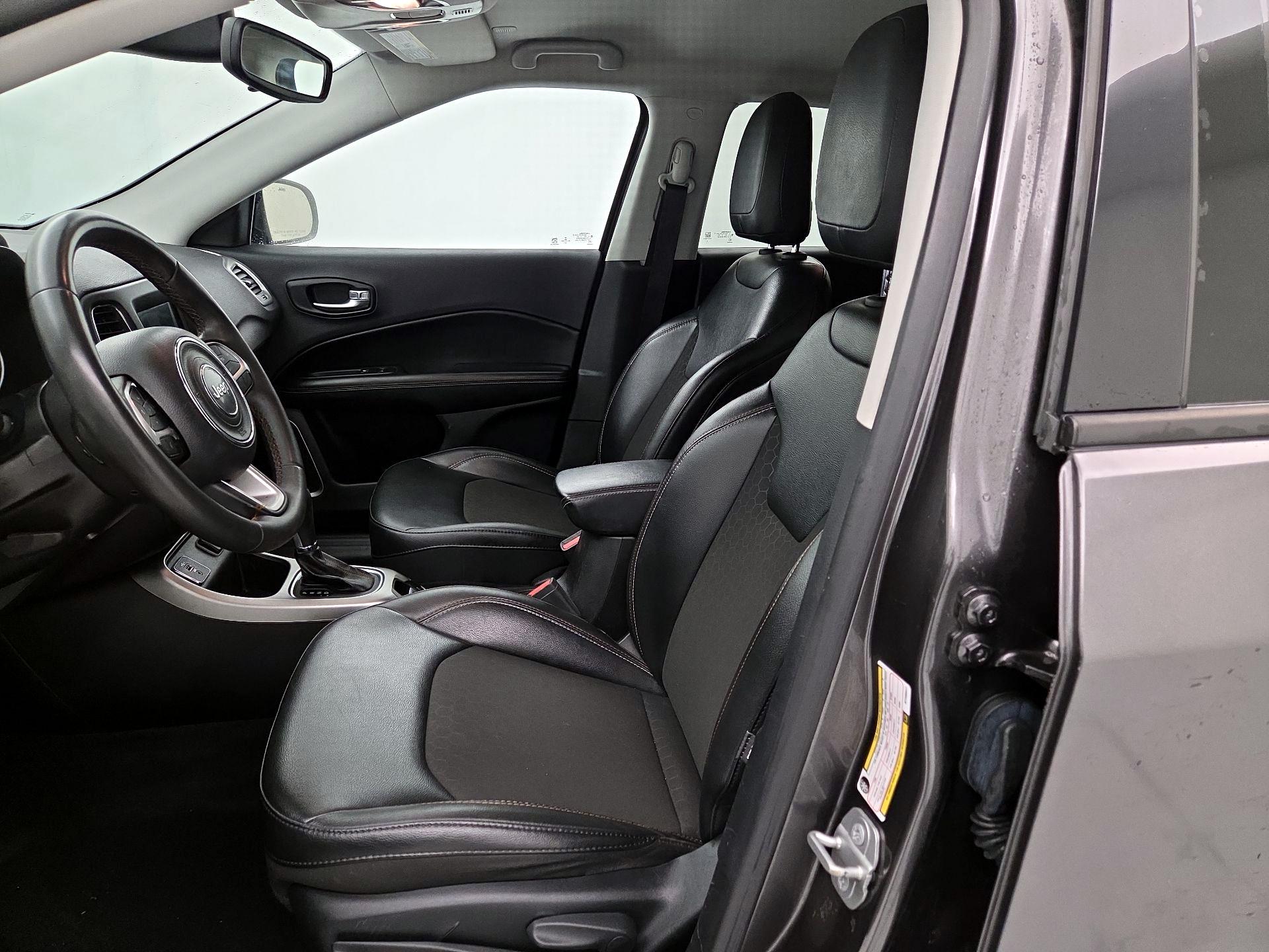 Thumbnail: 2021 Jeep Compass - 11