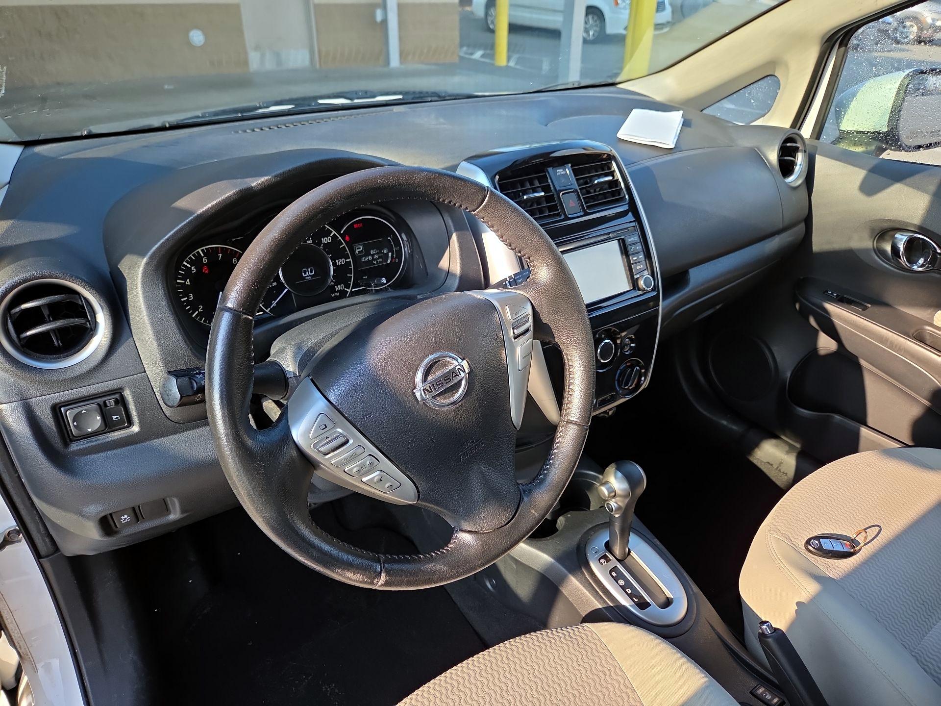 Thumbnail: 2015 Nissan Versa Note - 9