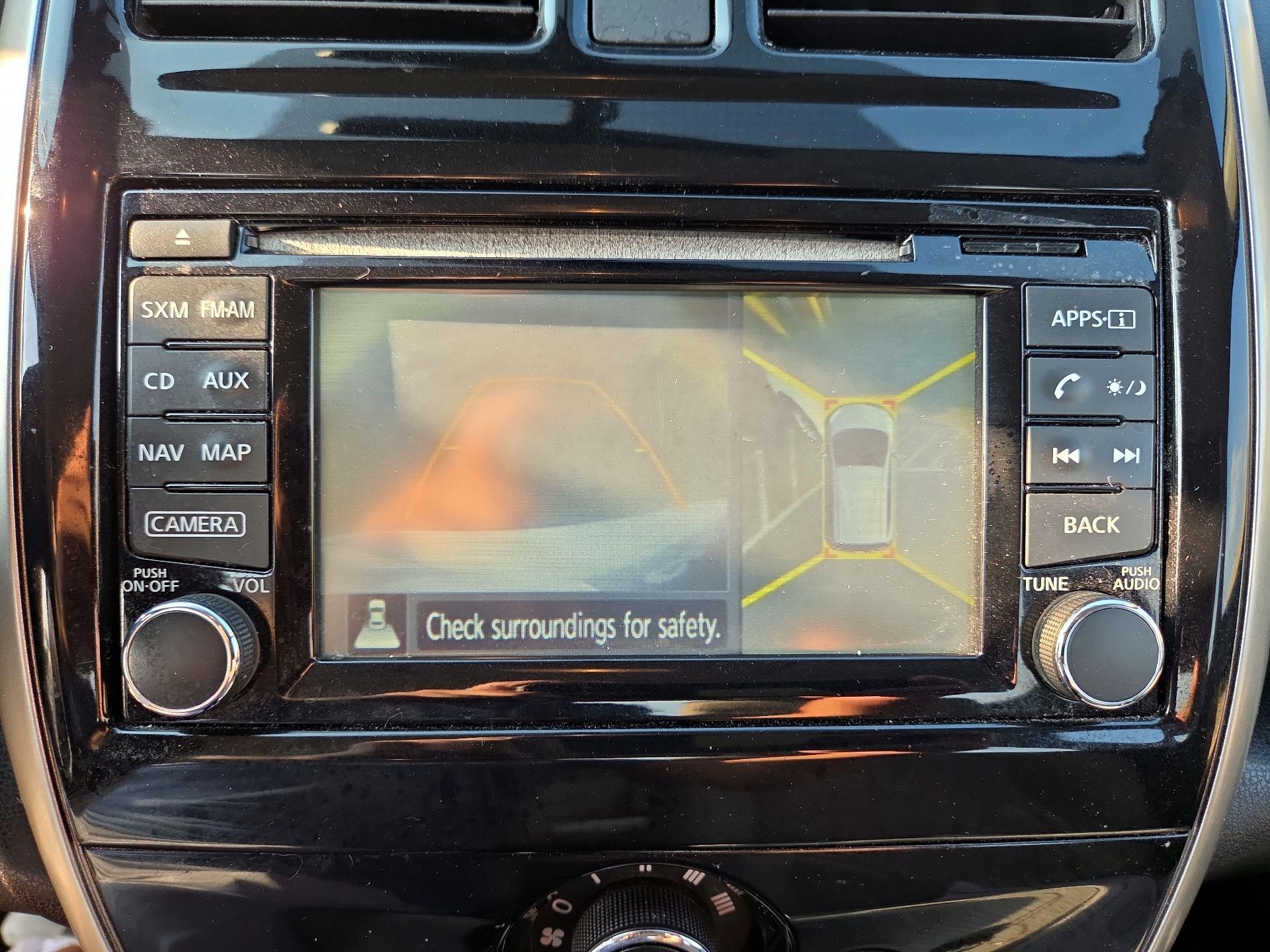 Thumbnail: 2015 Nissan Versa Note - 14