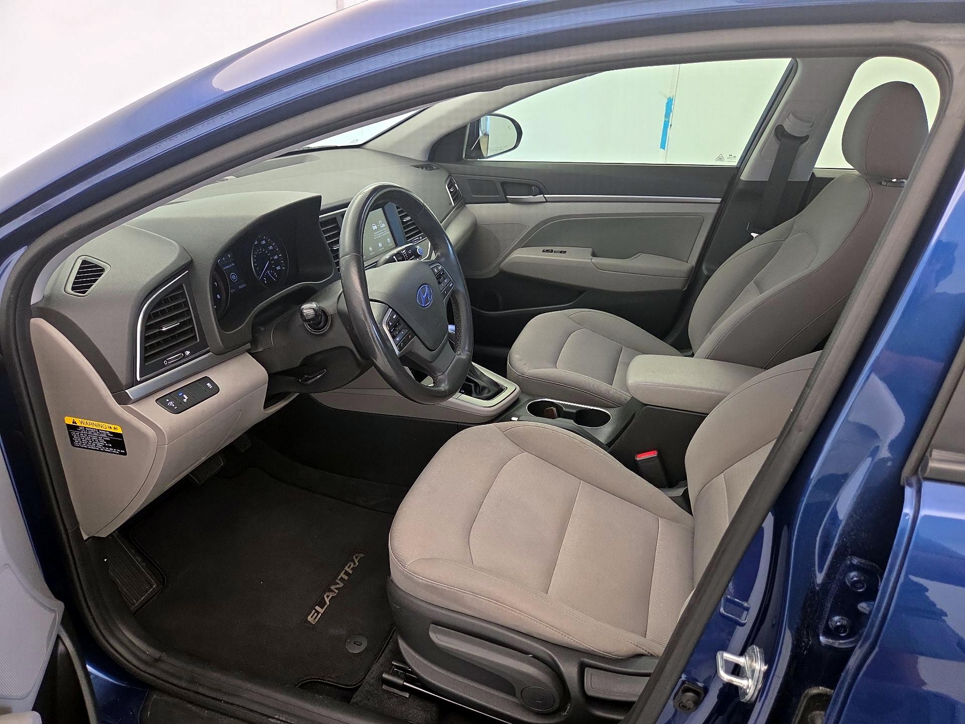 Thumbnail: 2018 Hyundai Elantra - 11