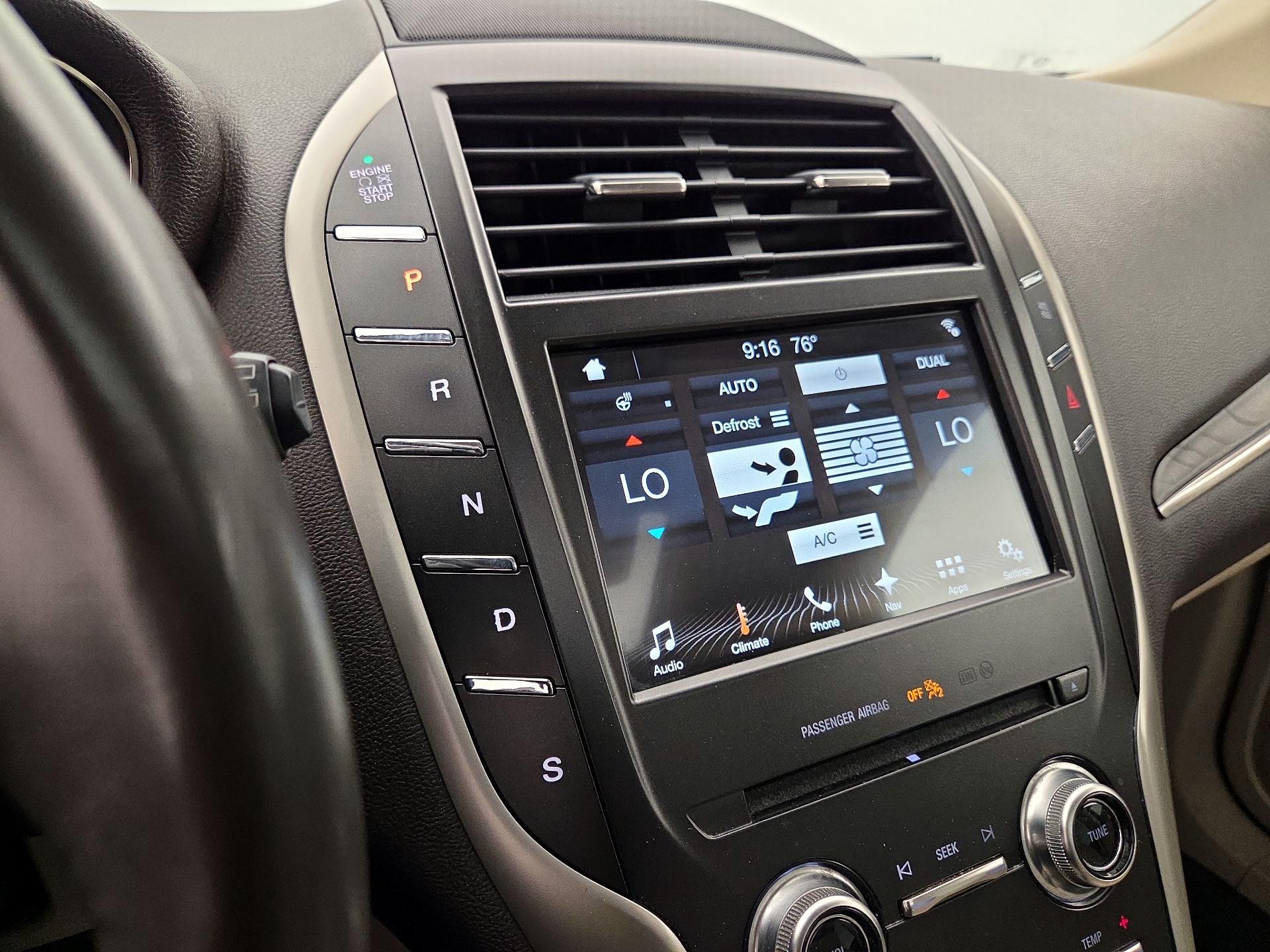 Thumbnail: 2018 Lincoln MKC - 18