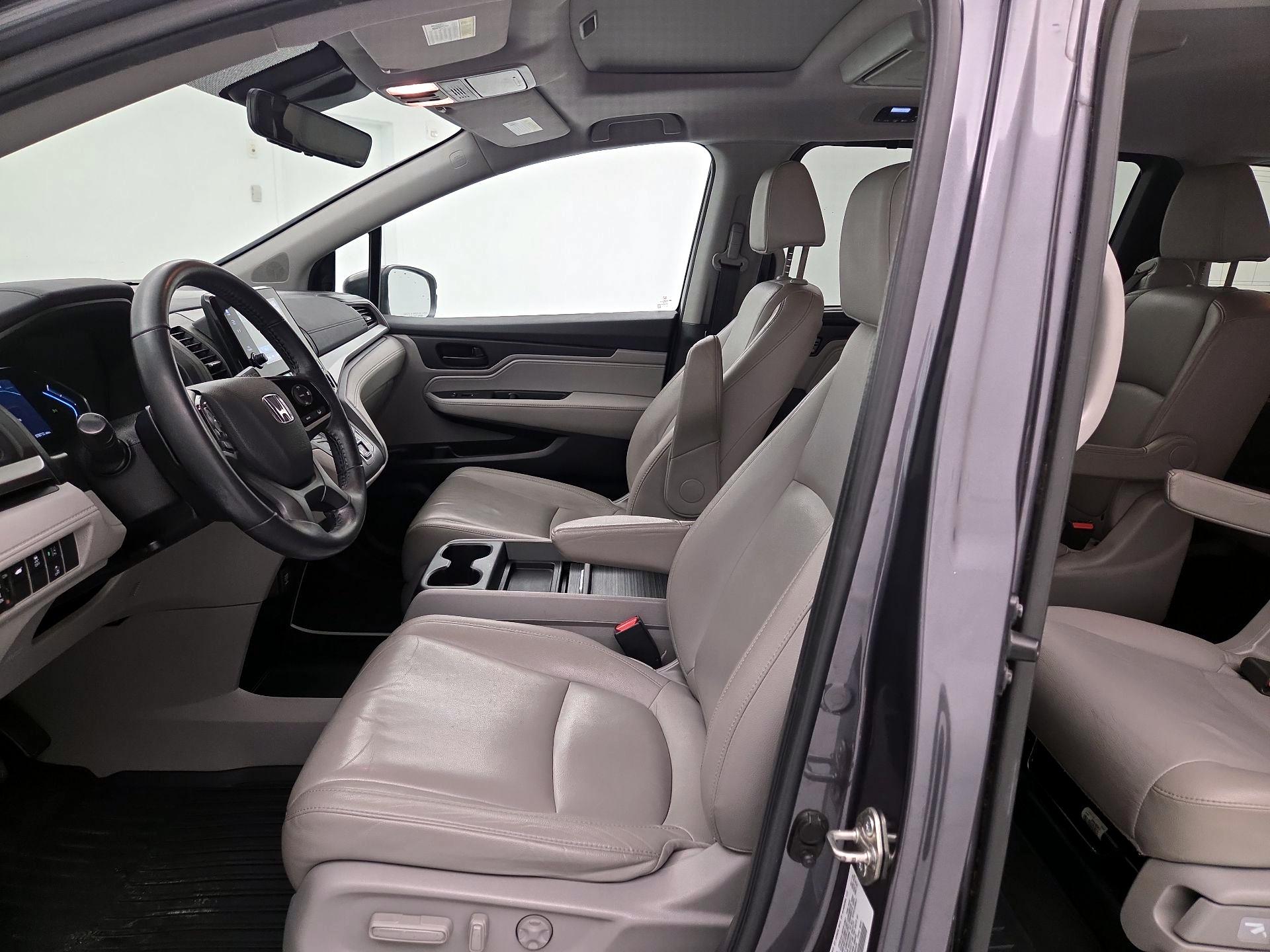 Thumbnail: 2019 Honda Odyssey - 11