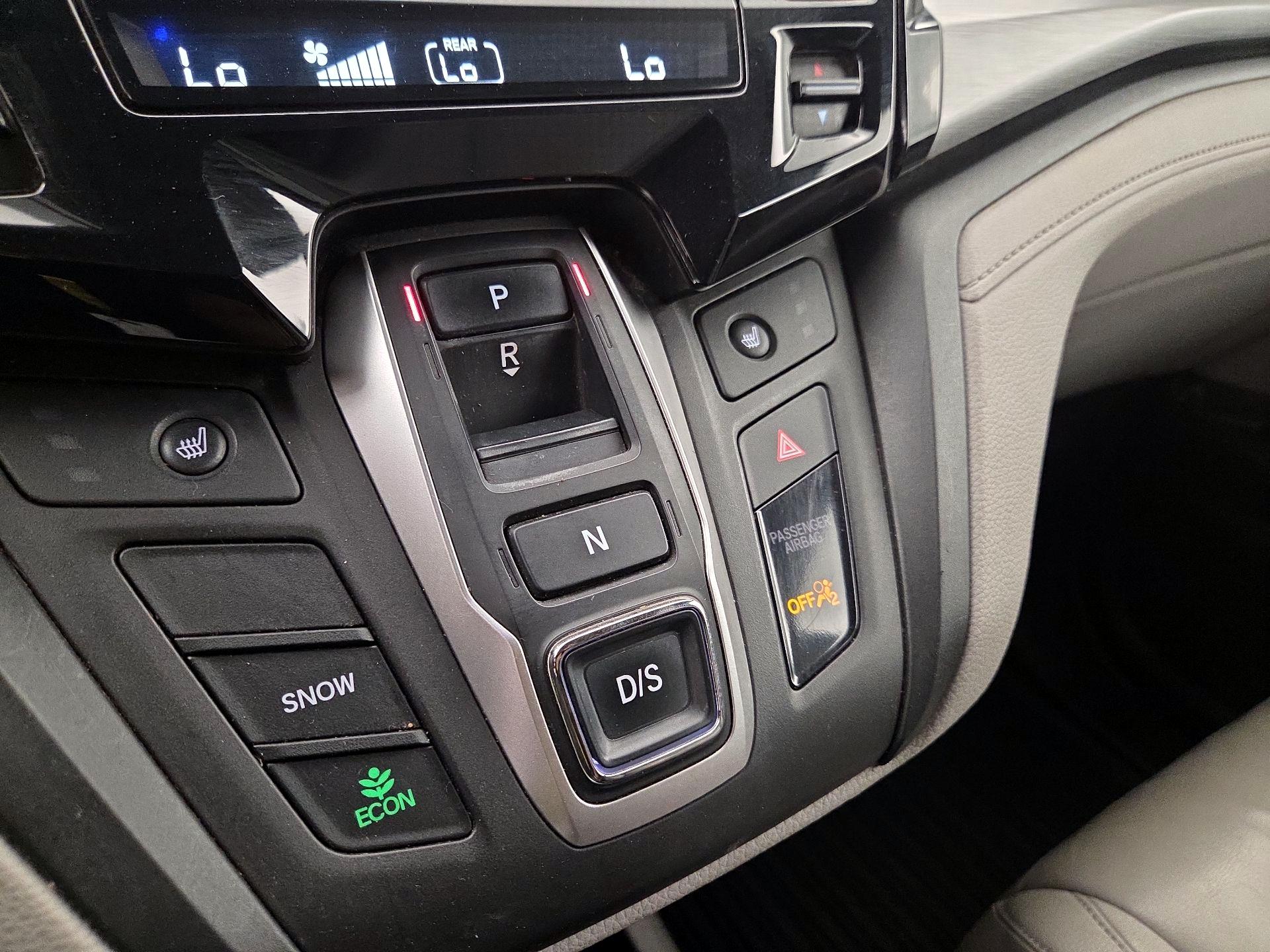 Thumbnail: 2019 Honda Odyssey - 18