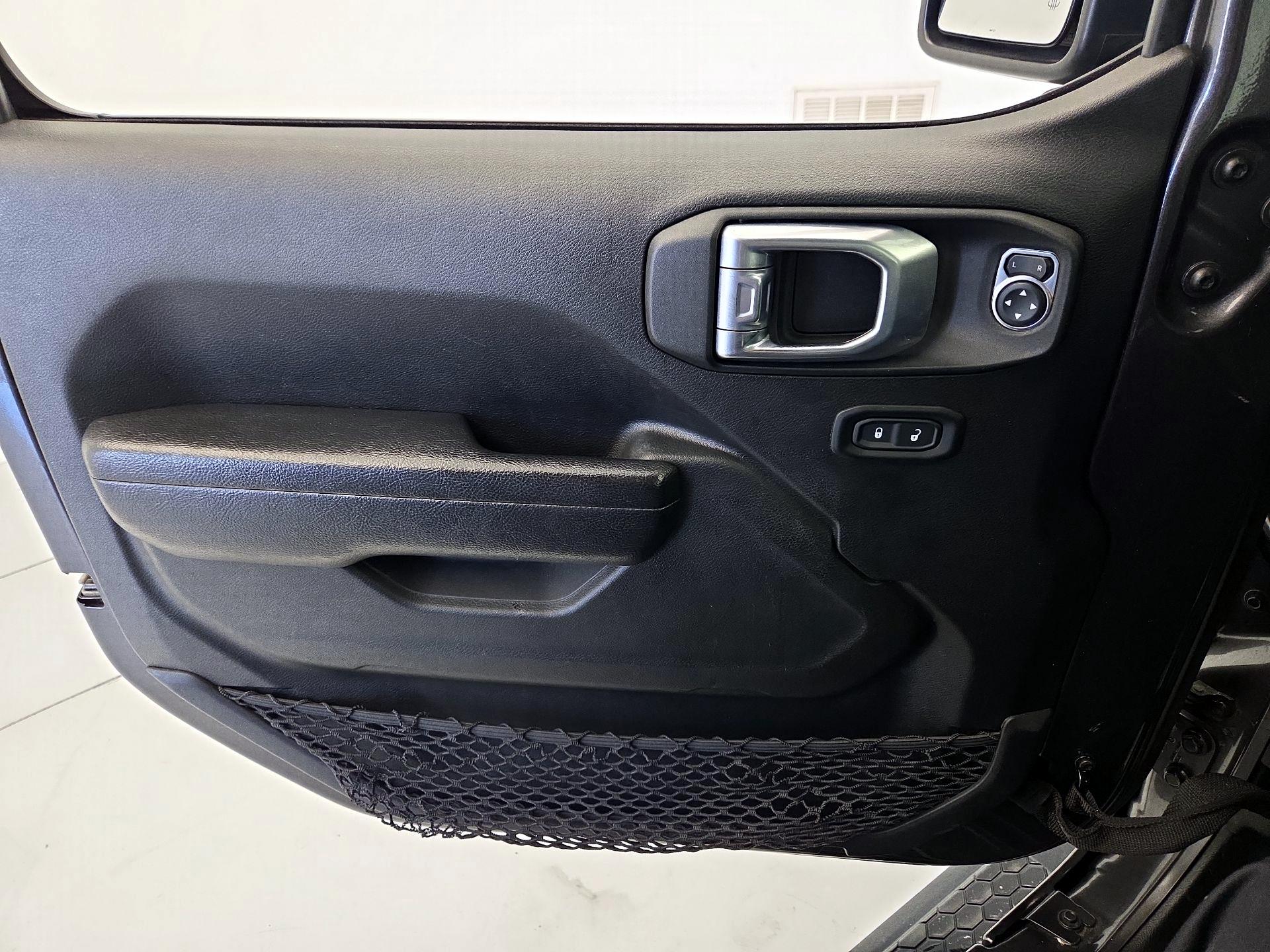 Thumbnail: 2021 Jeep Wrangler - 12