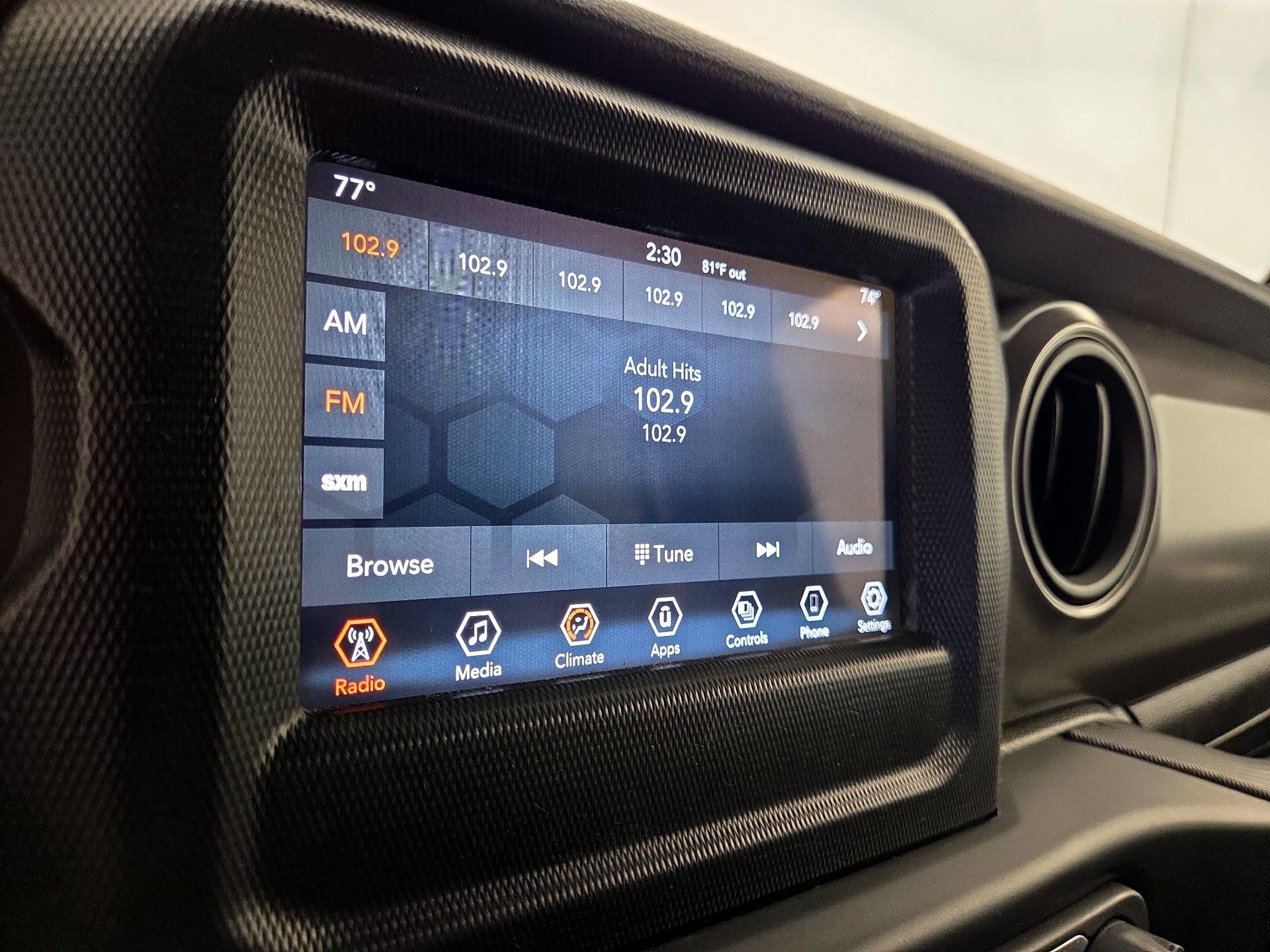 Thumbnail: 2021 Jeep Wrangler - 15