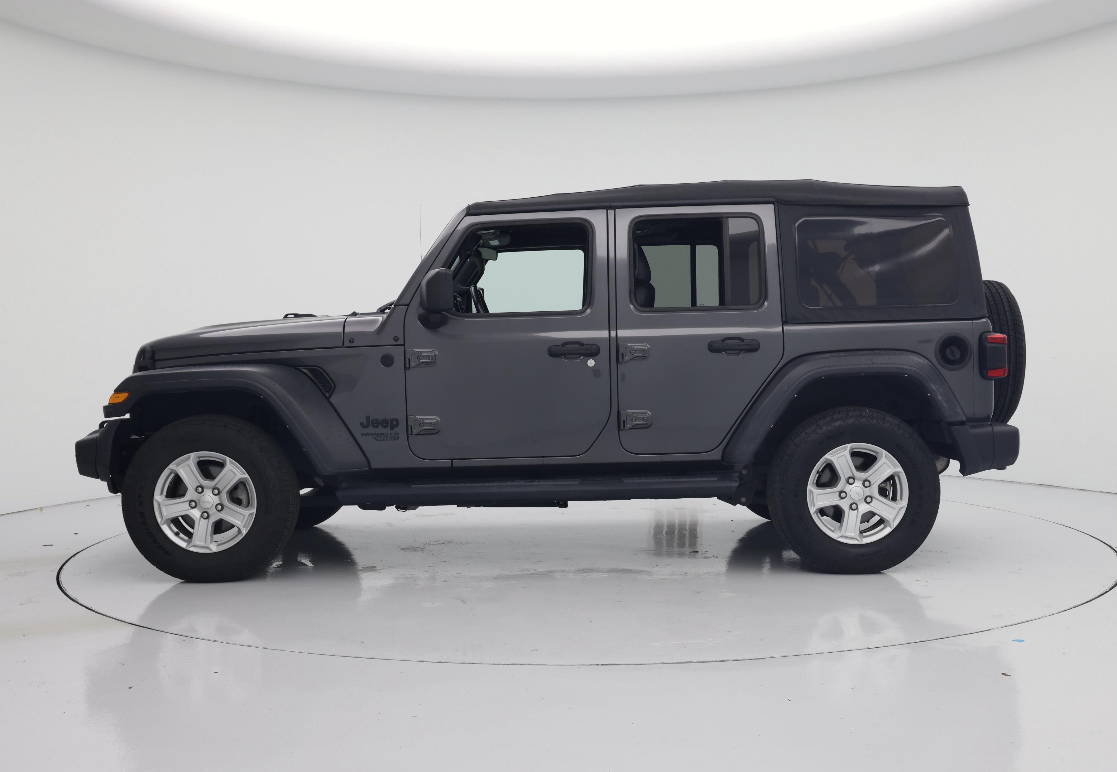 Thumbnail: 2021 Jeep Wrangler - 3