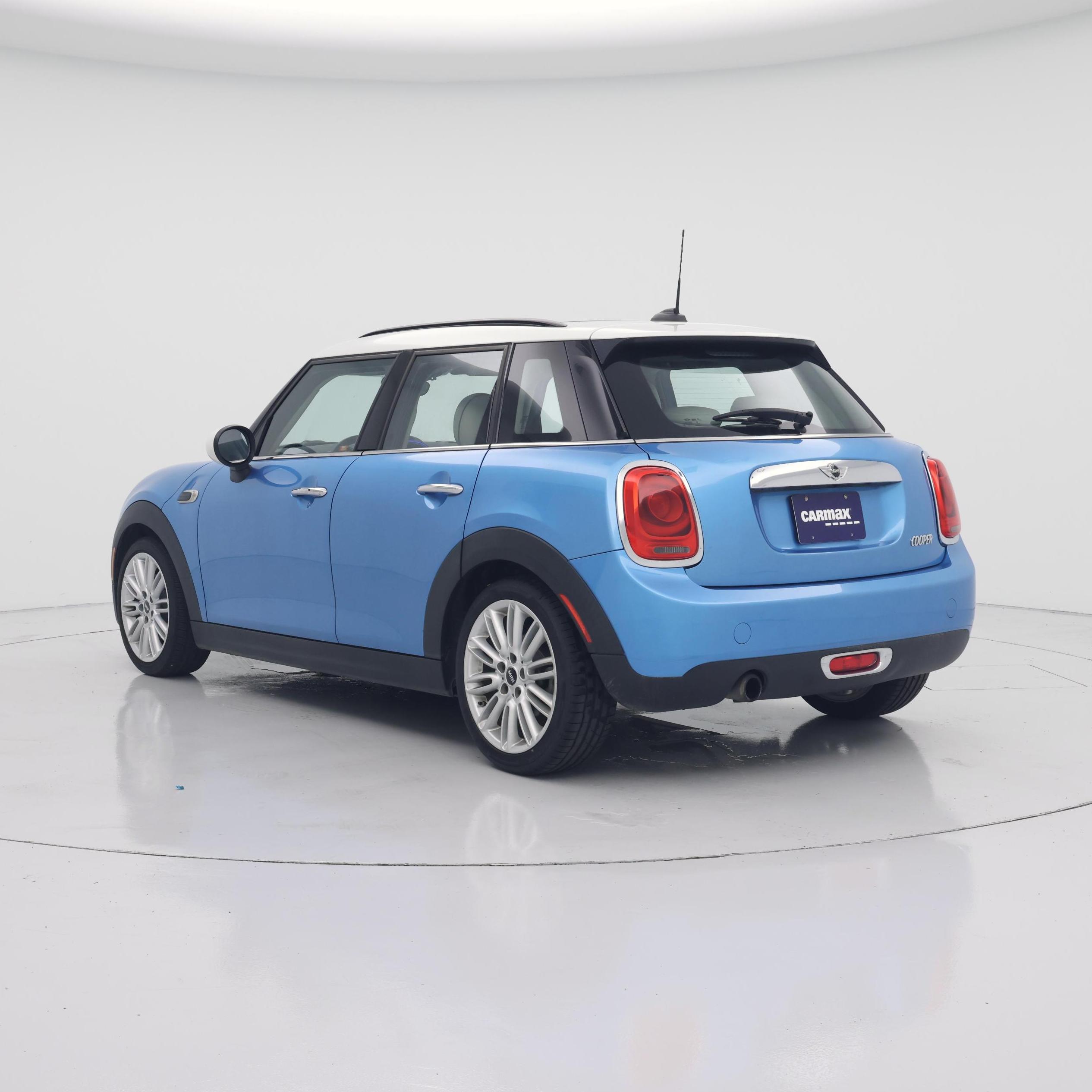 Thumbnail: 2016 MINI Cooper Hardtop - 2