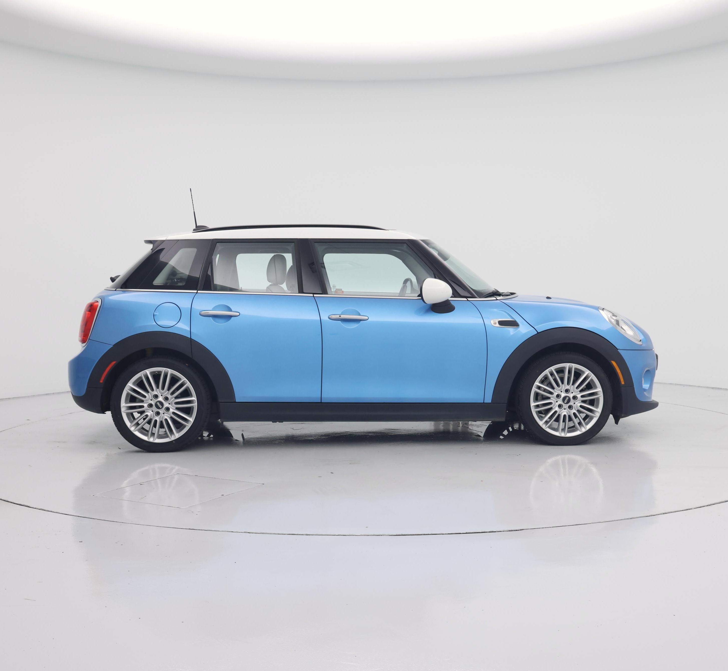 Thumbnail: 2016 MINI Cooper Hardtop - 7