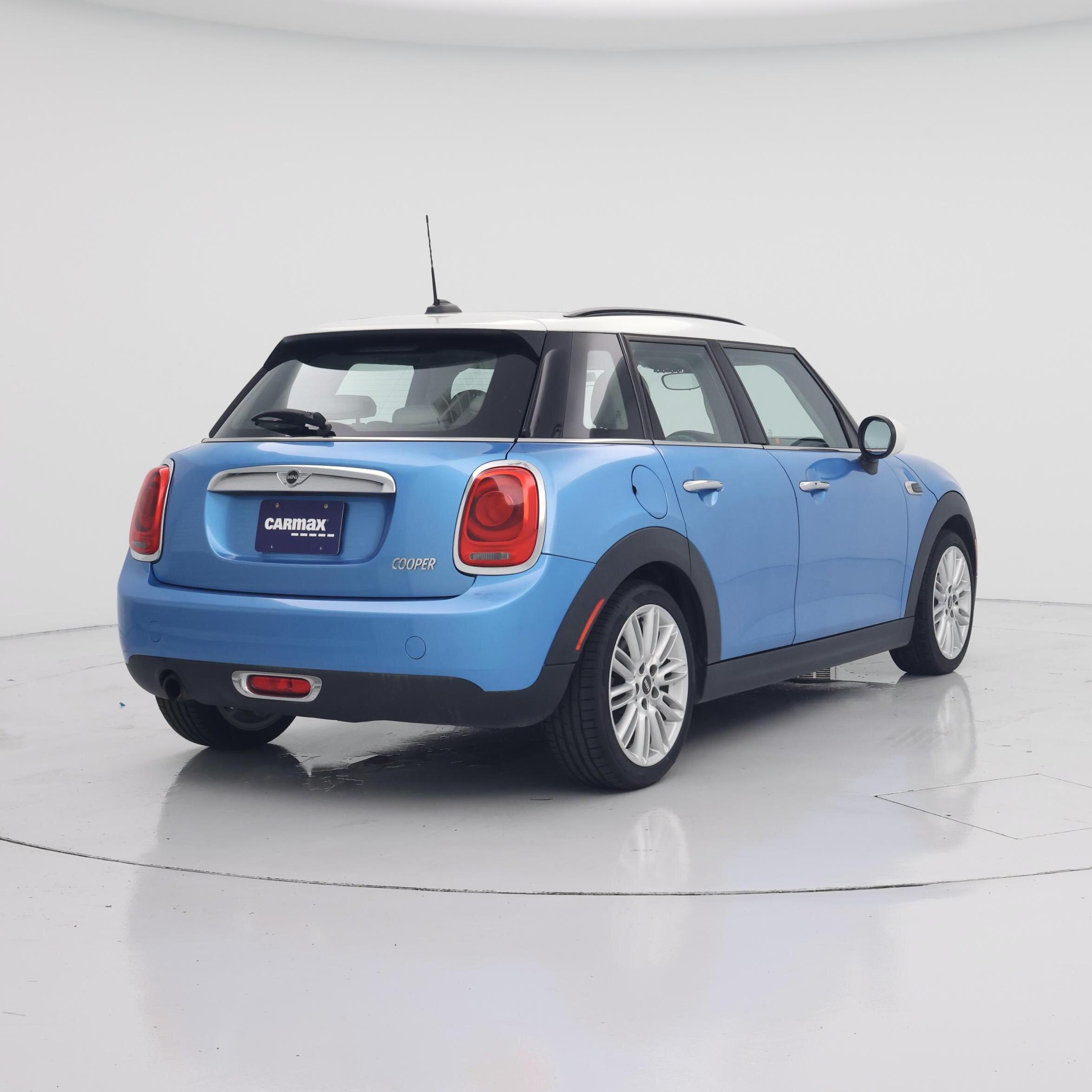 Thumbnail: 2016 MINI Cooper Hardtop - 8