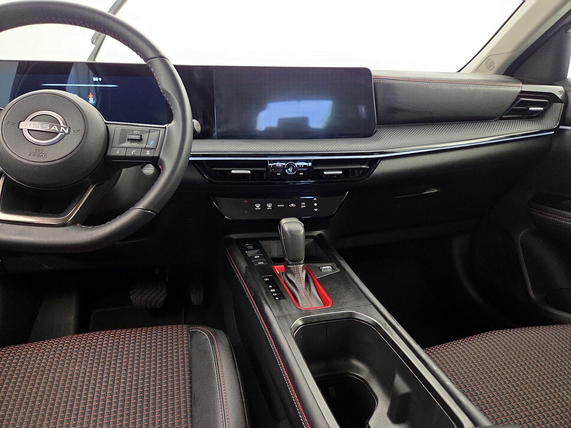 Thumbnail: 2025 Nissan Kicks - 9