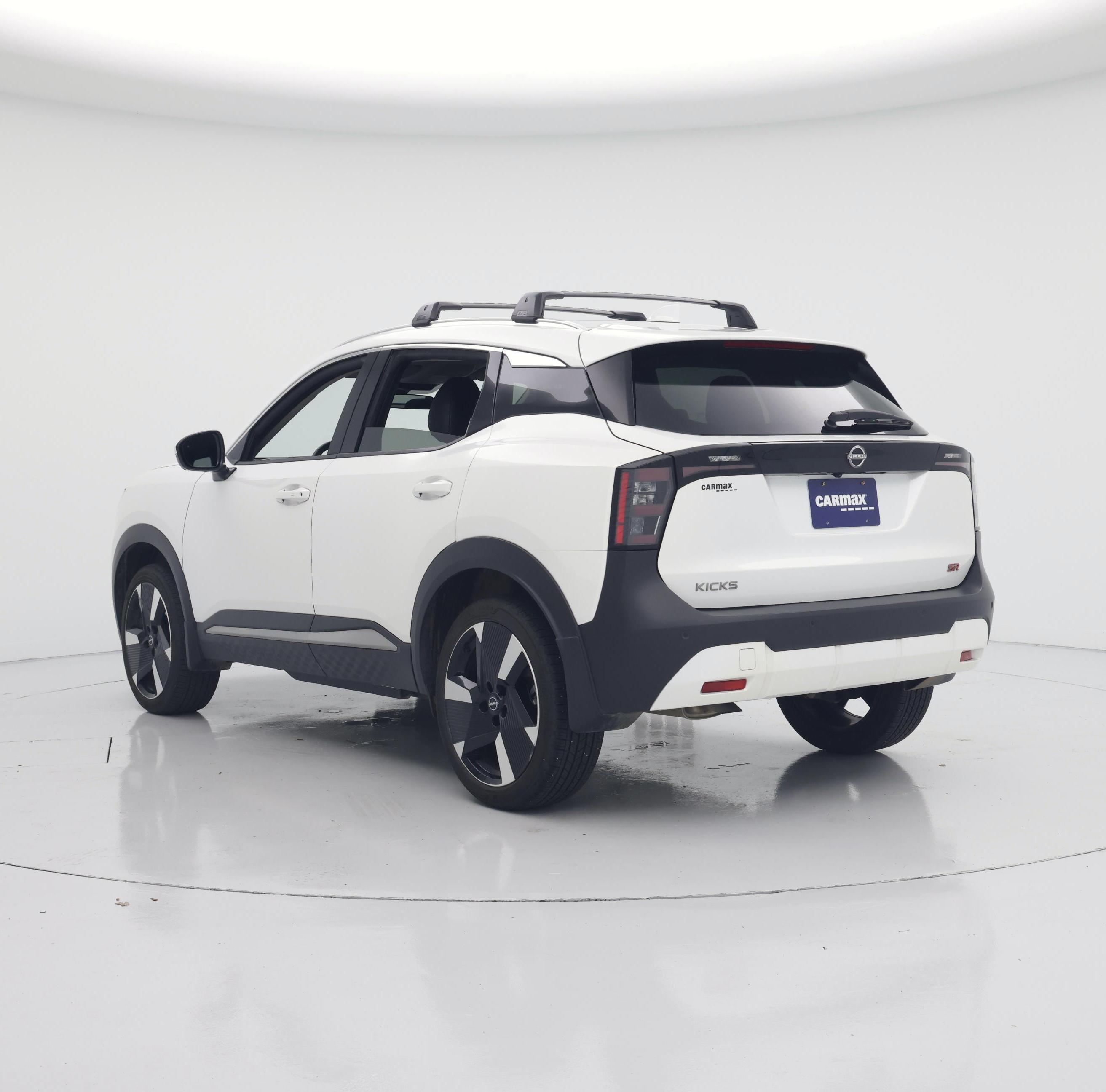 Thumbnail: 2025 Nissan Kicks - 2
