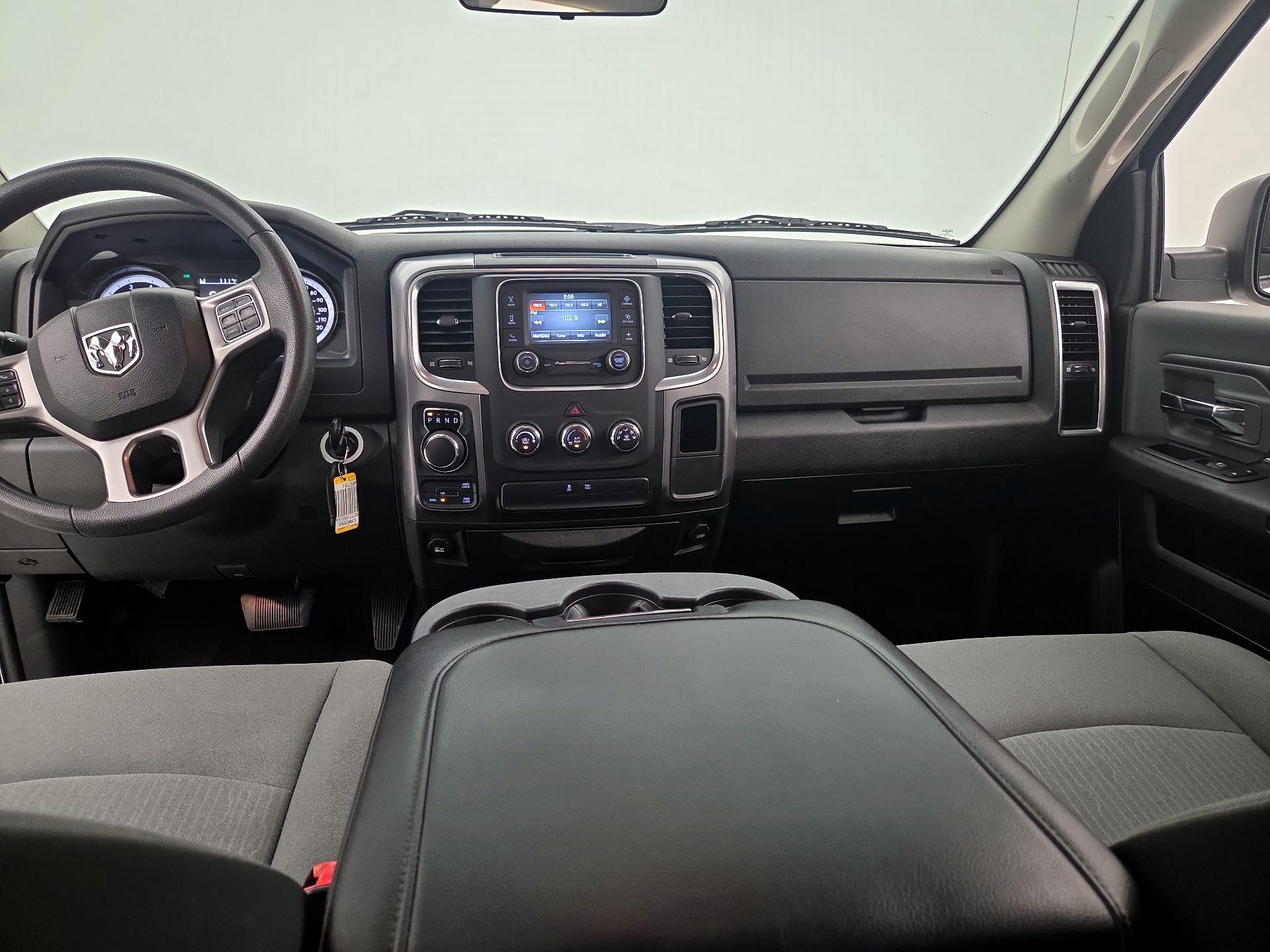 Thumbnail: 2021 RAM 1500 Classic - 9