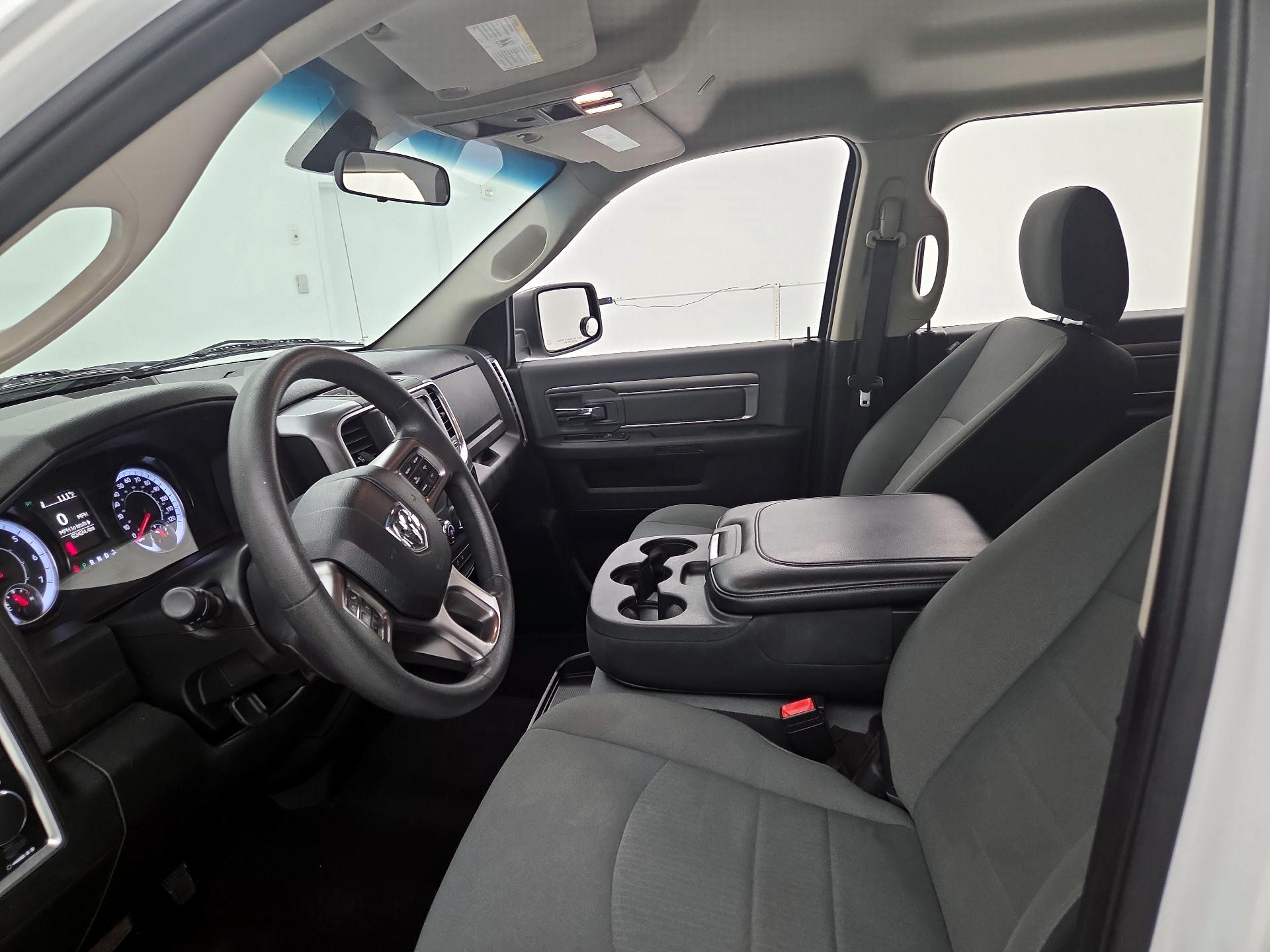 Thumbnail: 2021 RAM 1500 Classic - 11