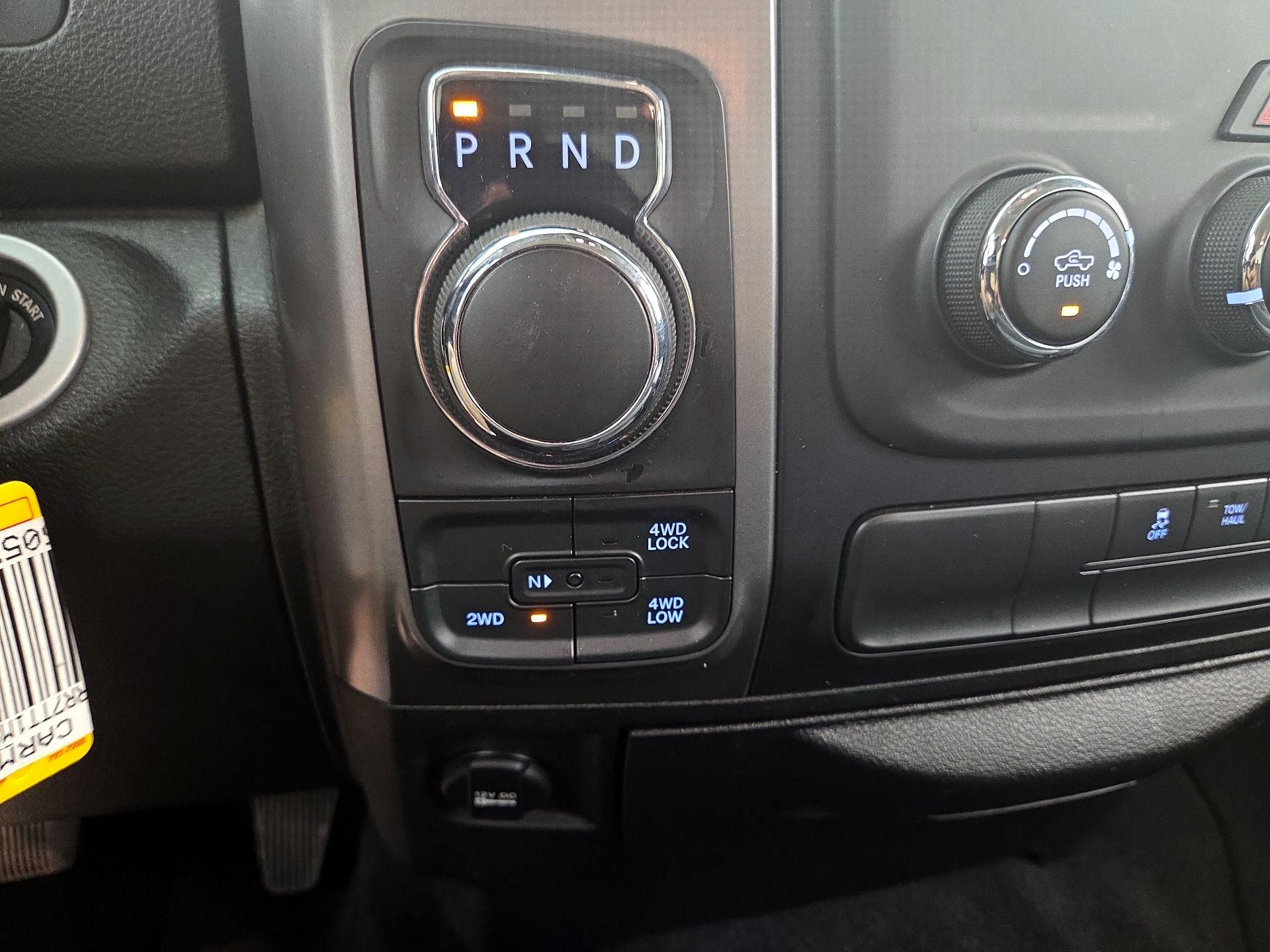 Thumbnail: 2021 RAM 1500 Classic - 17