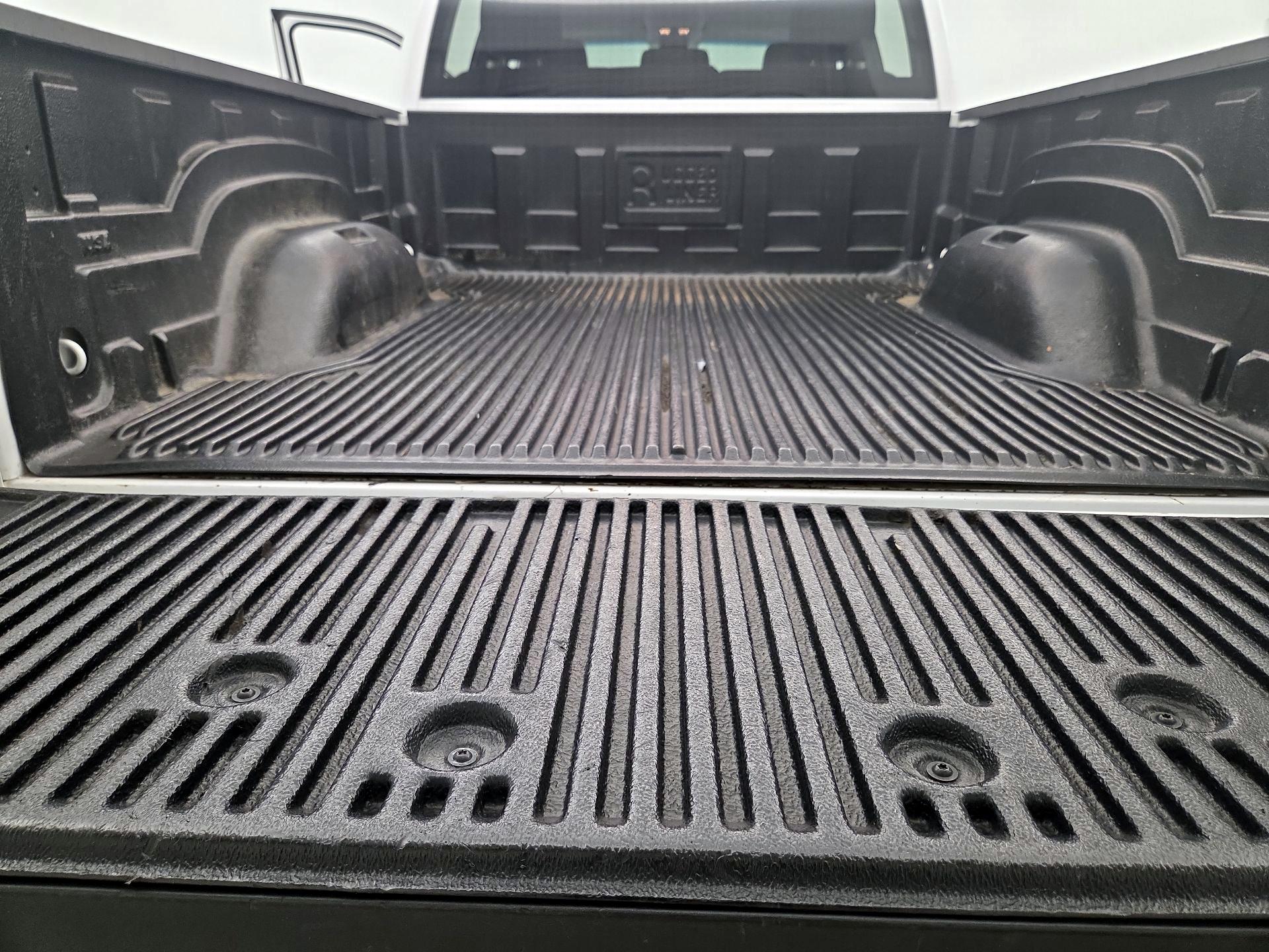 Thumbnail: 2021 RAM 1500 Classic - 20