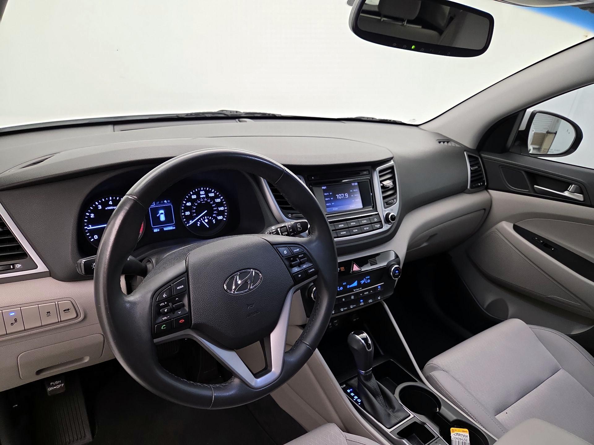 Thumbnail: 2017 Hyundai Tucson - 9