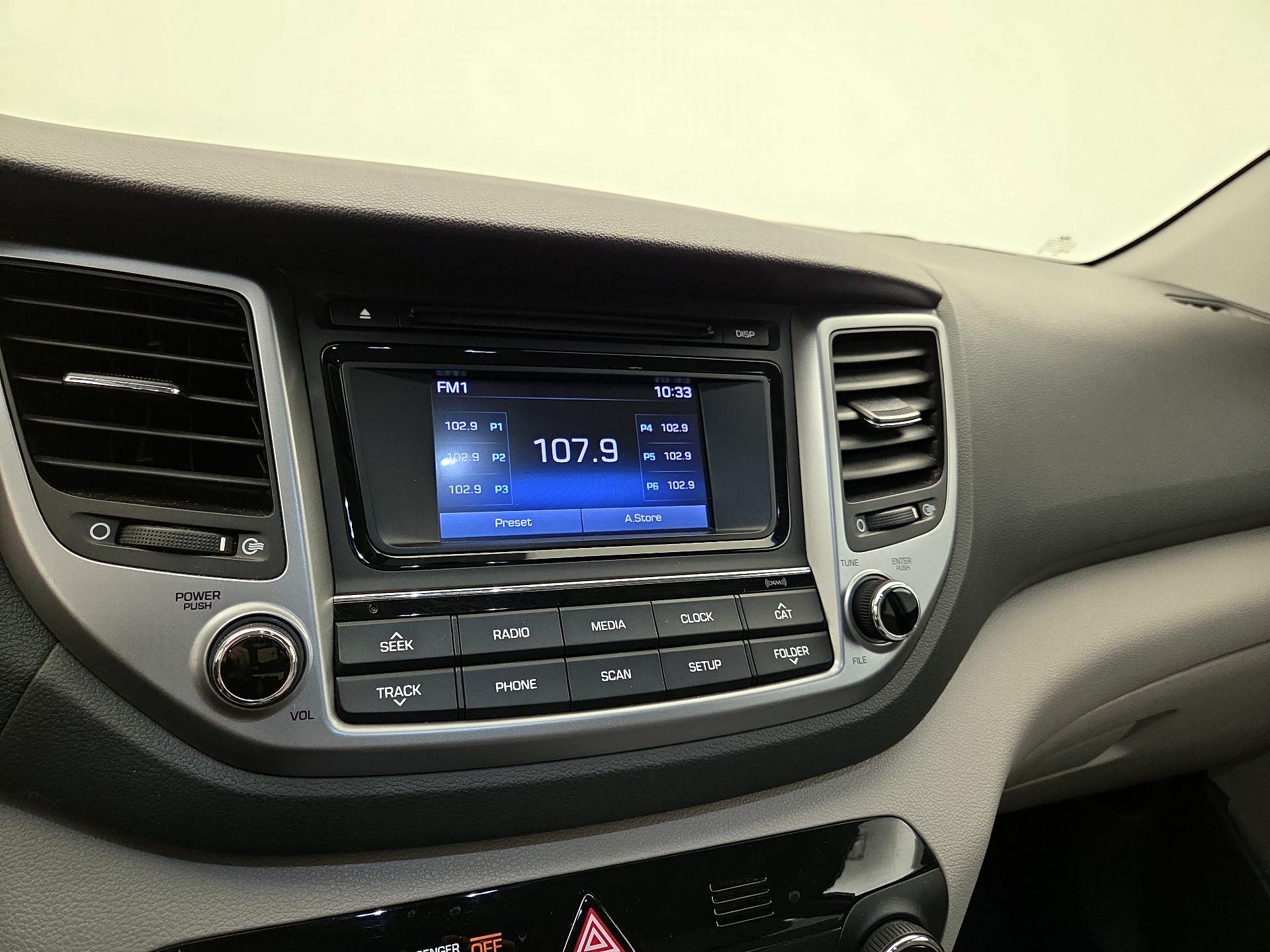 Thumbnail: 2017 Hyundai Tucson - 15