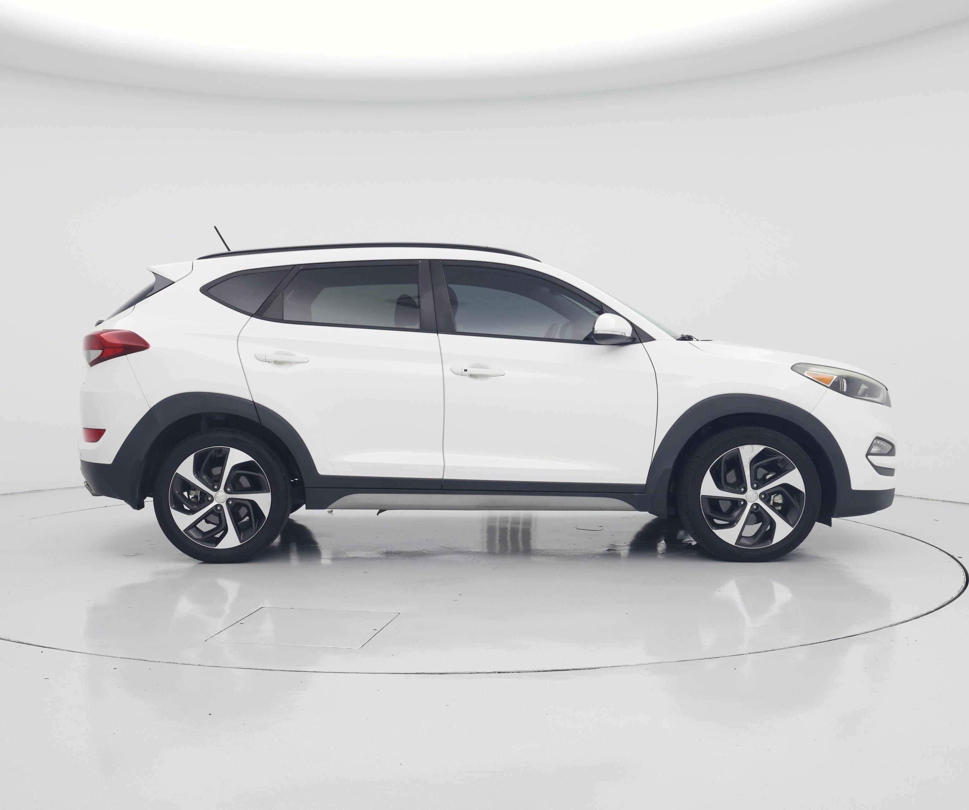 Thumbnail: 2017 Hyundai Tucson - 7