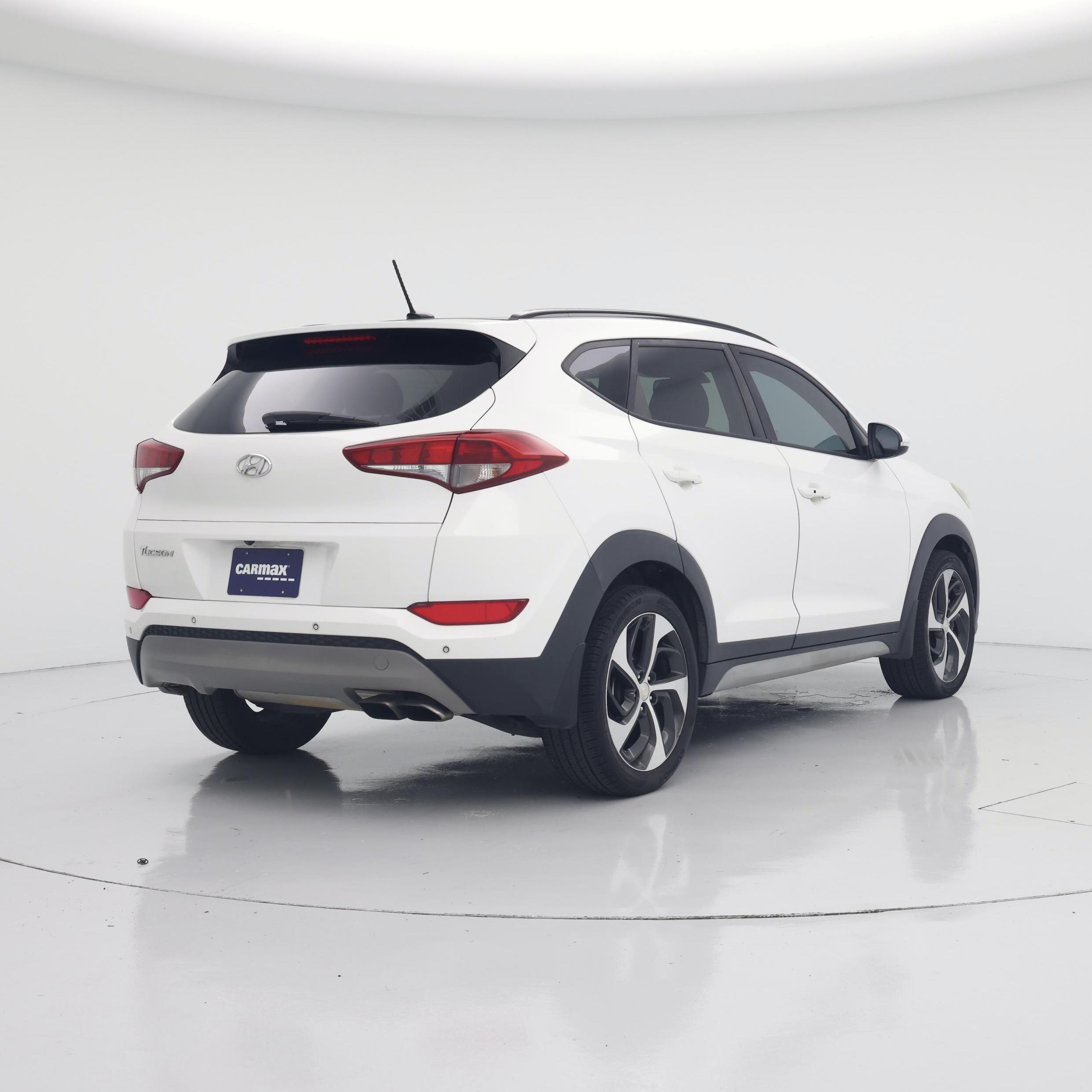 Thumbnail: 2017 Hyundai Tucson - 8