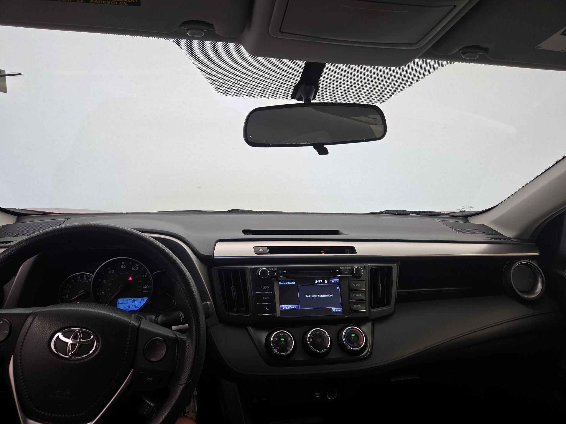 Thumbnail: 2016 Toyota RAV4 - 9