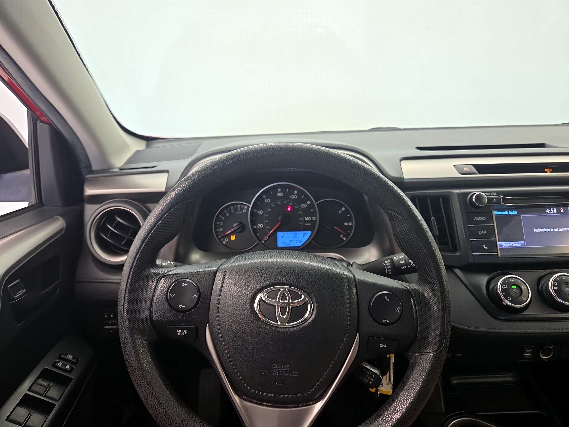 Thumbnail: 2016 Toyota RAV4 - 10