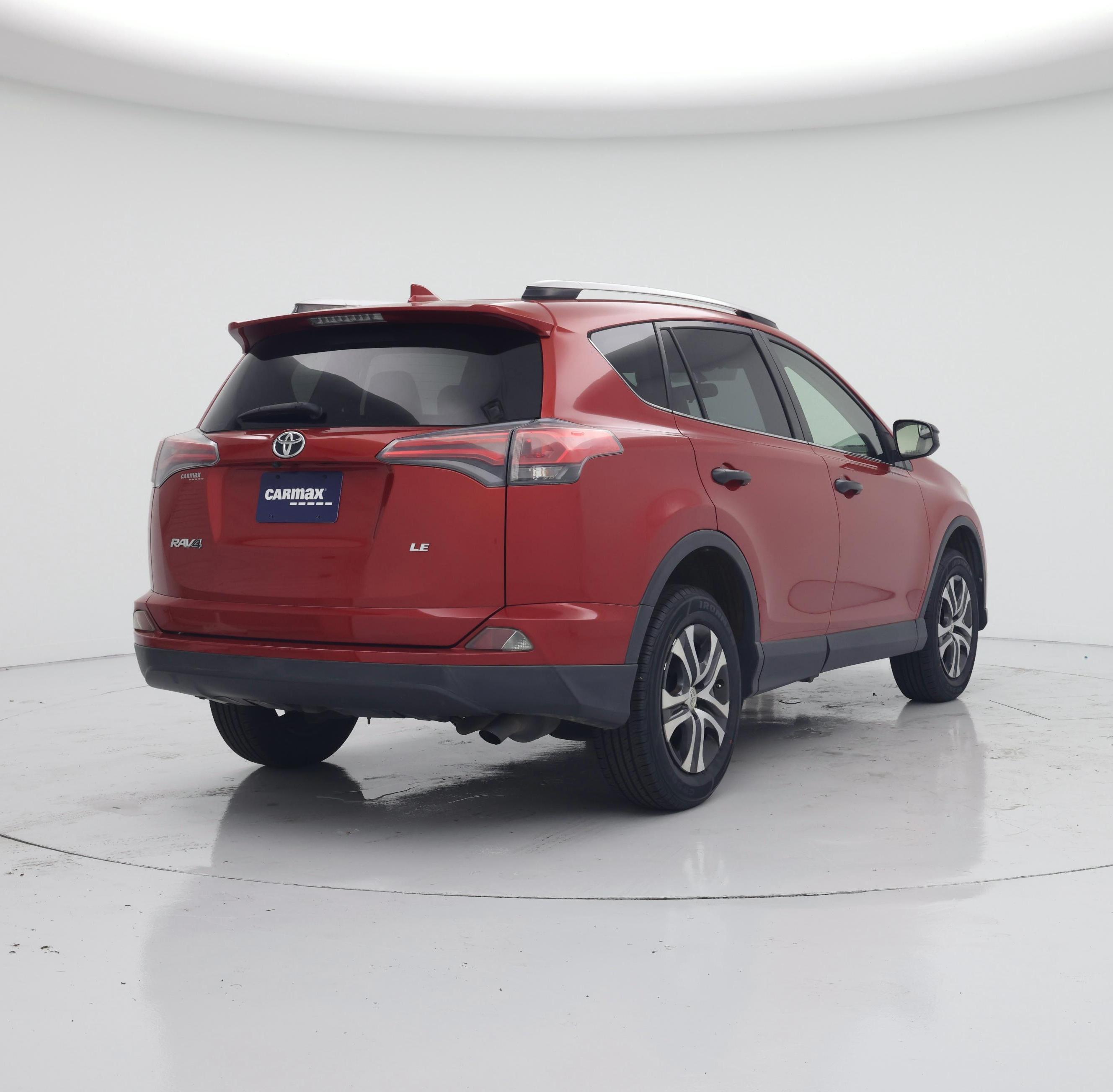 Thumbnail: 2016 Toyota RAV4 - 8