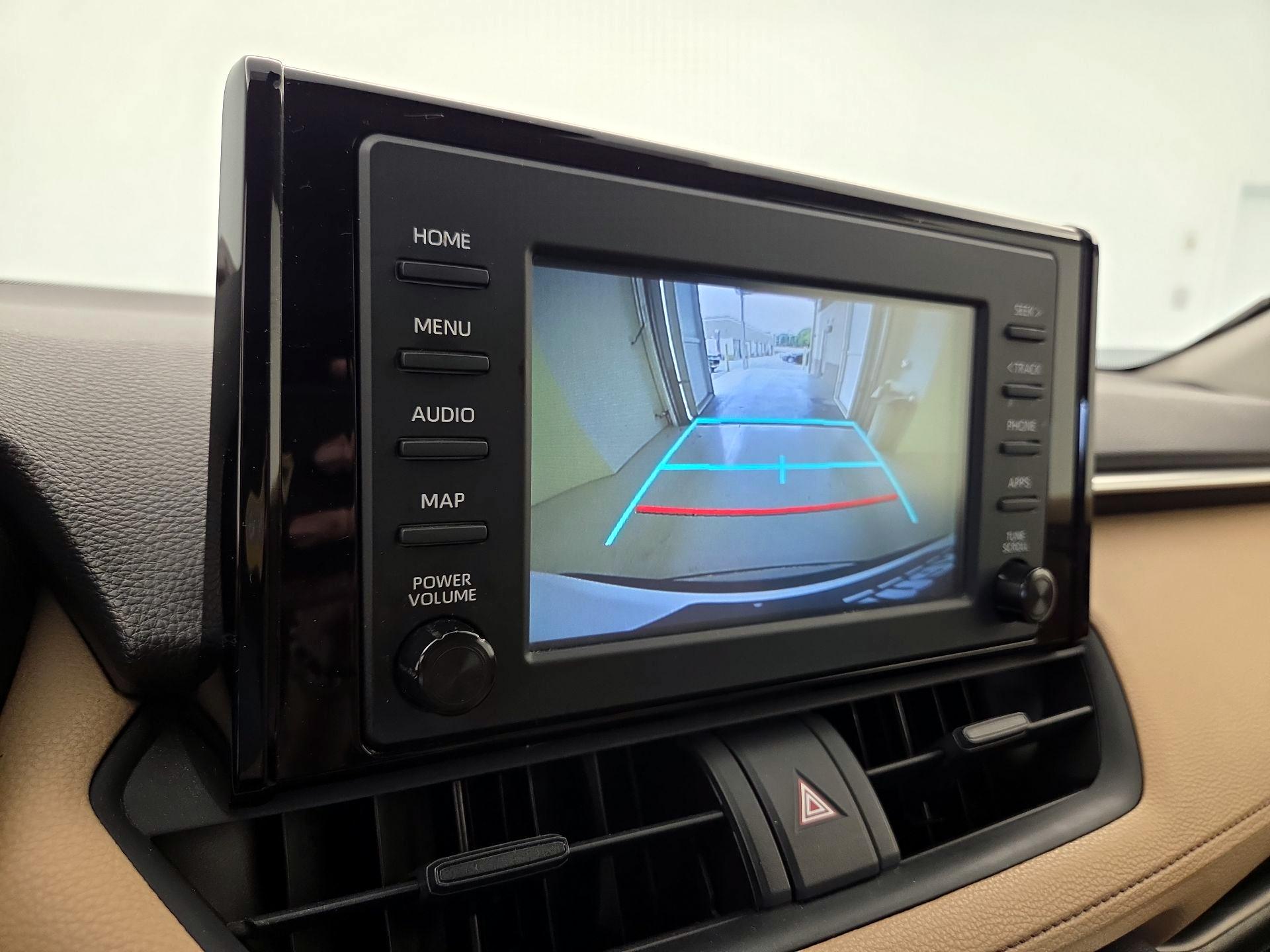 Thumbnail: 2019 Toyota RAV4 - 14