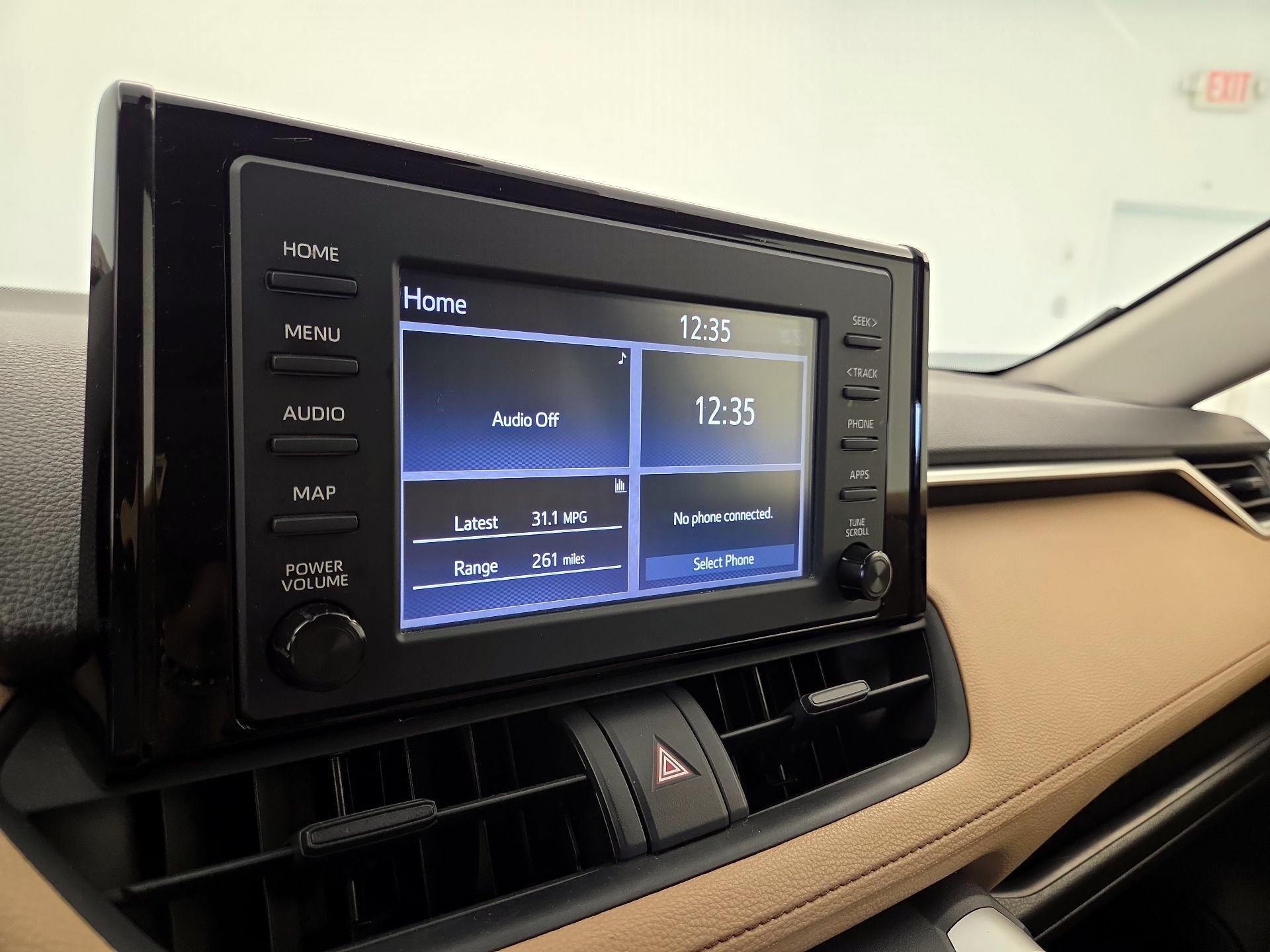Thumbnail: 2019 Toyota RAV4 - 15