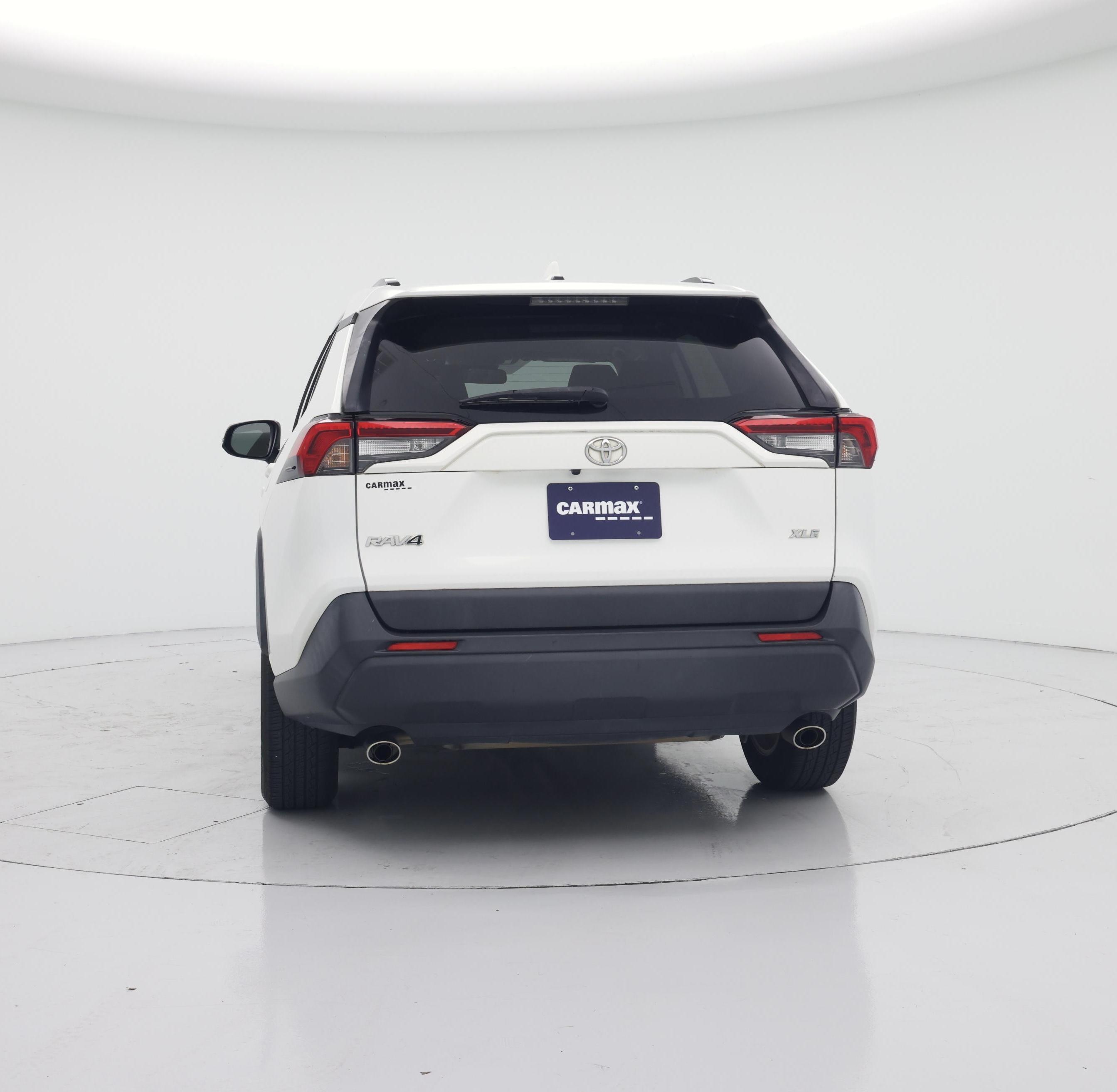 Thumbnail: 2019 Toyota RAV4 - 6