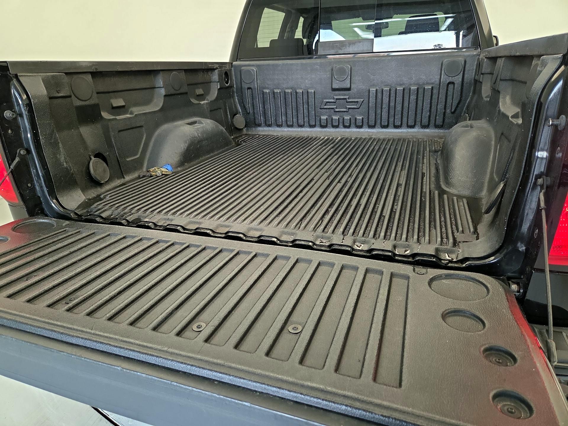 Thumbnail: 2017 Chevrolet Silverado 1500 - 20