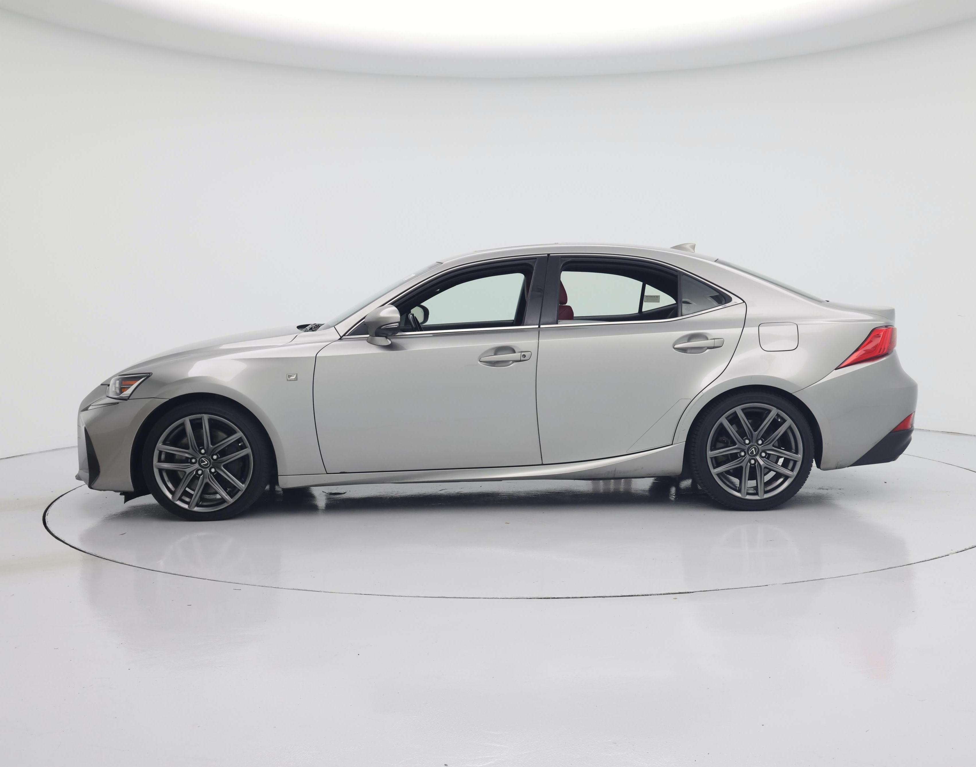 Thumbnail: 2018 Lexus IS - 3