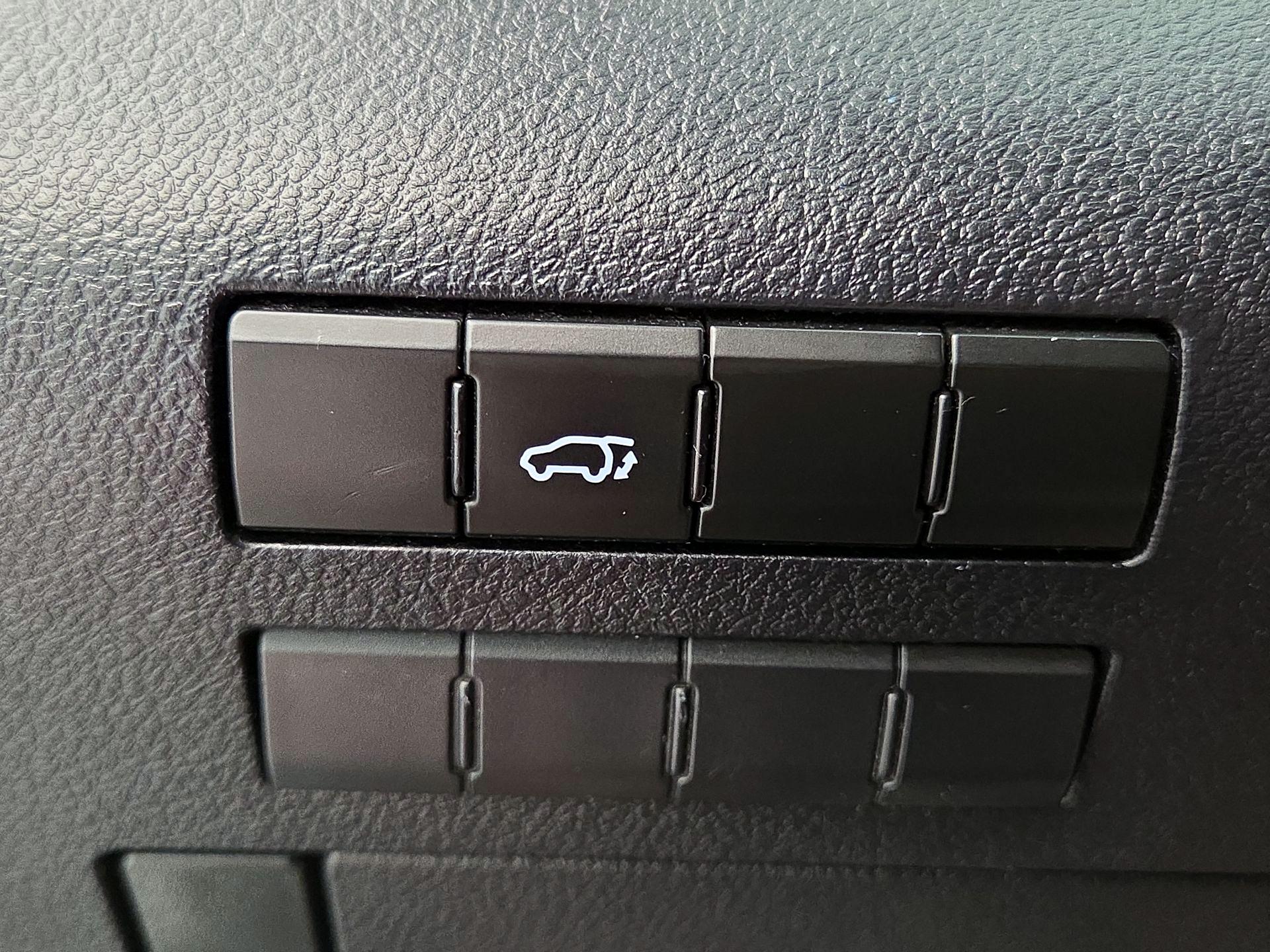 Thumbnail: 2016 Lexus RX - 13