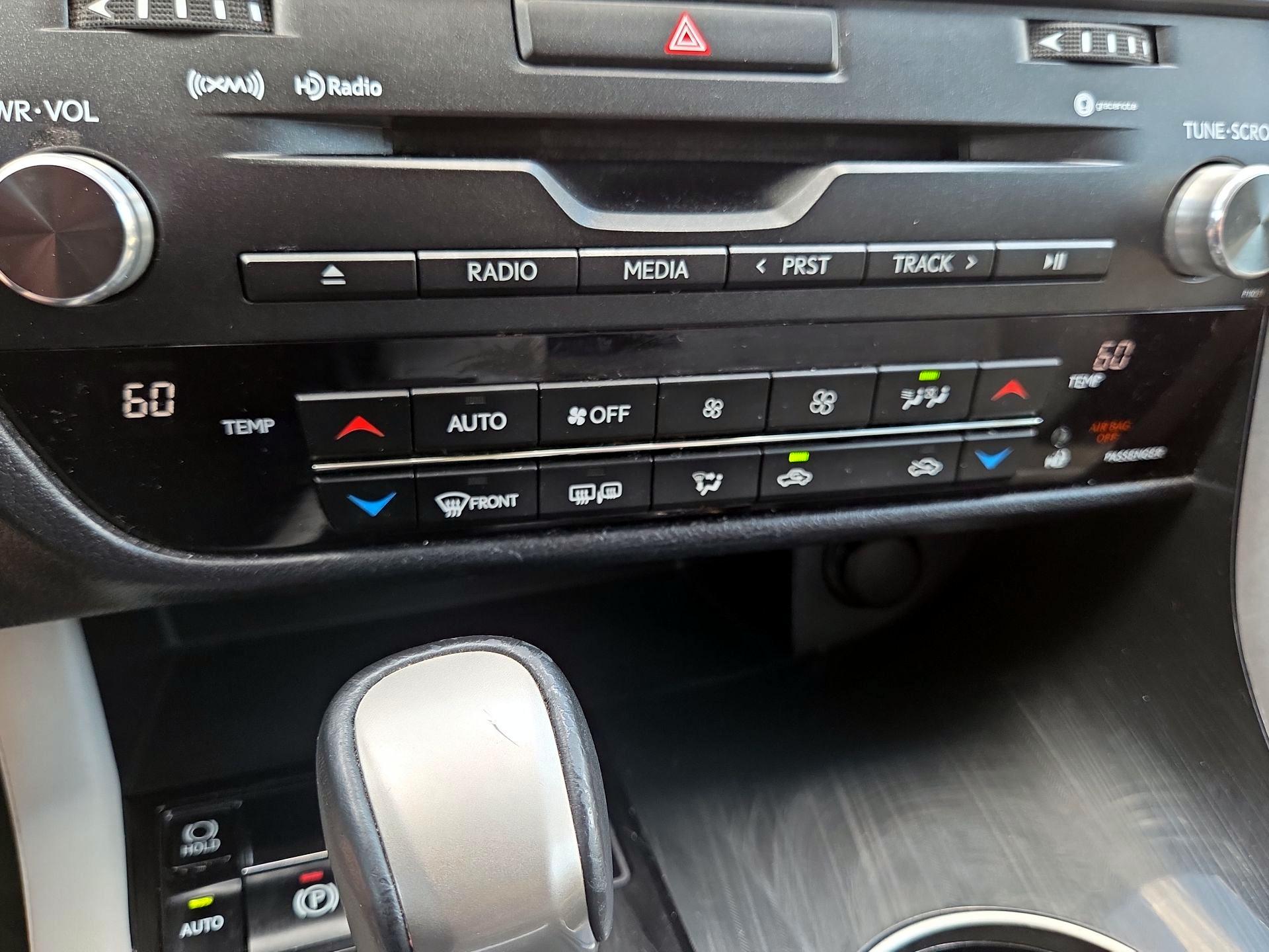 Thumbnail: 2016 Lexus RX - 16