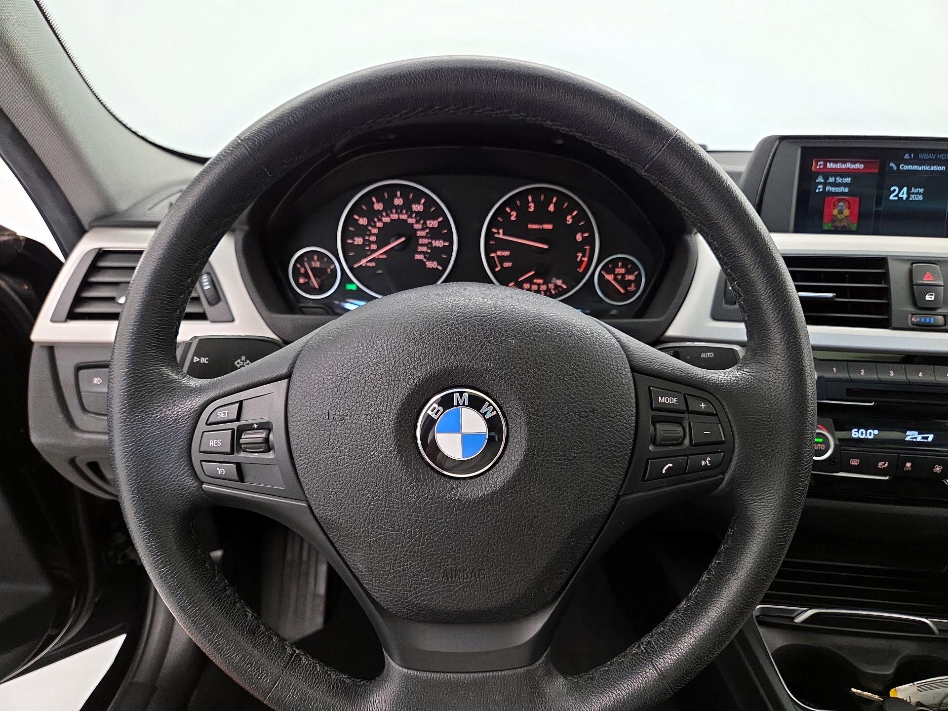 Thumbnail: 2018 BMW 3 Series - 10