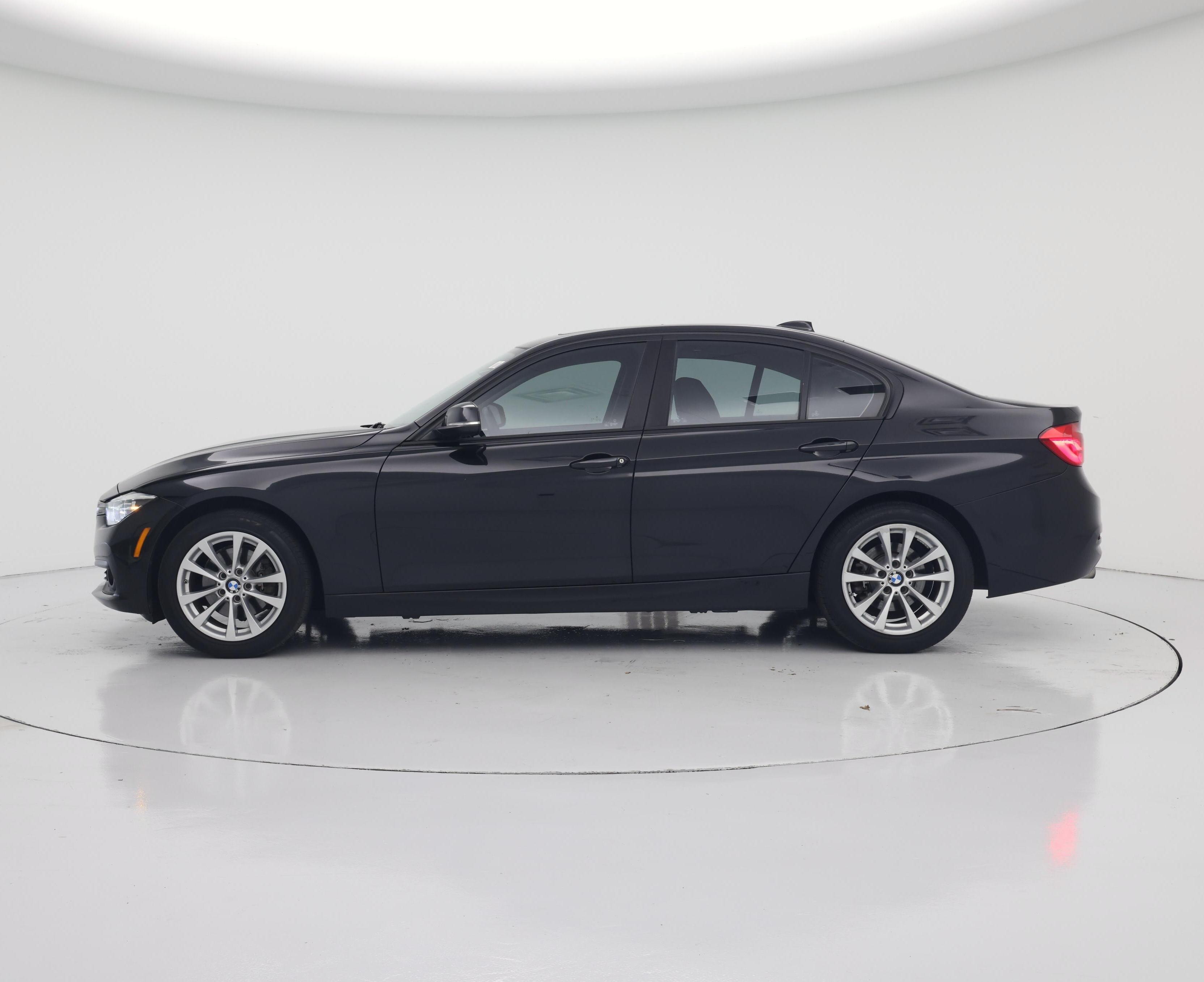 Thumbnail: 2018 BMW 3 Series - 3