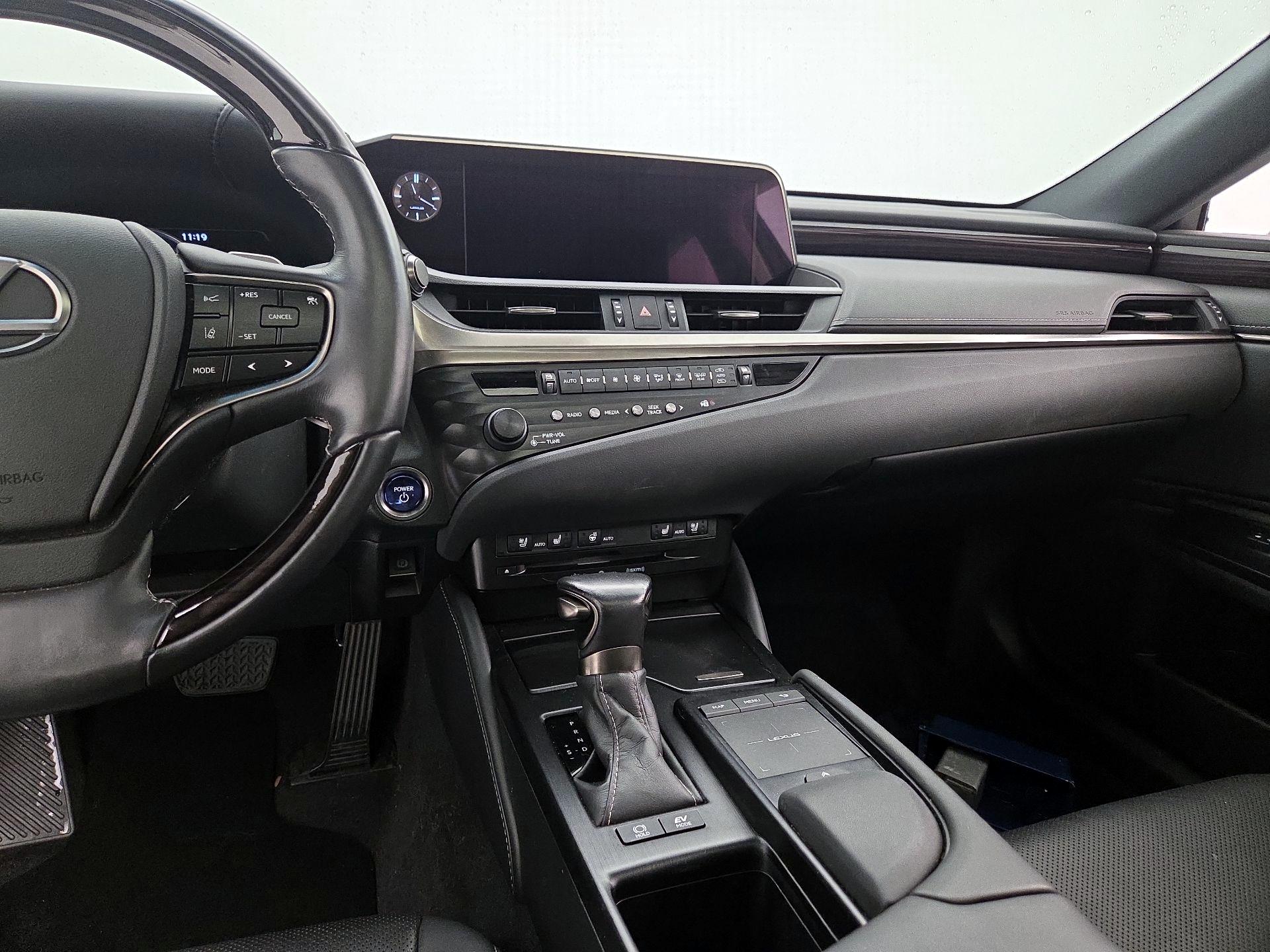Thumbnail: 2019 Lexus ES - 9