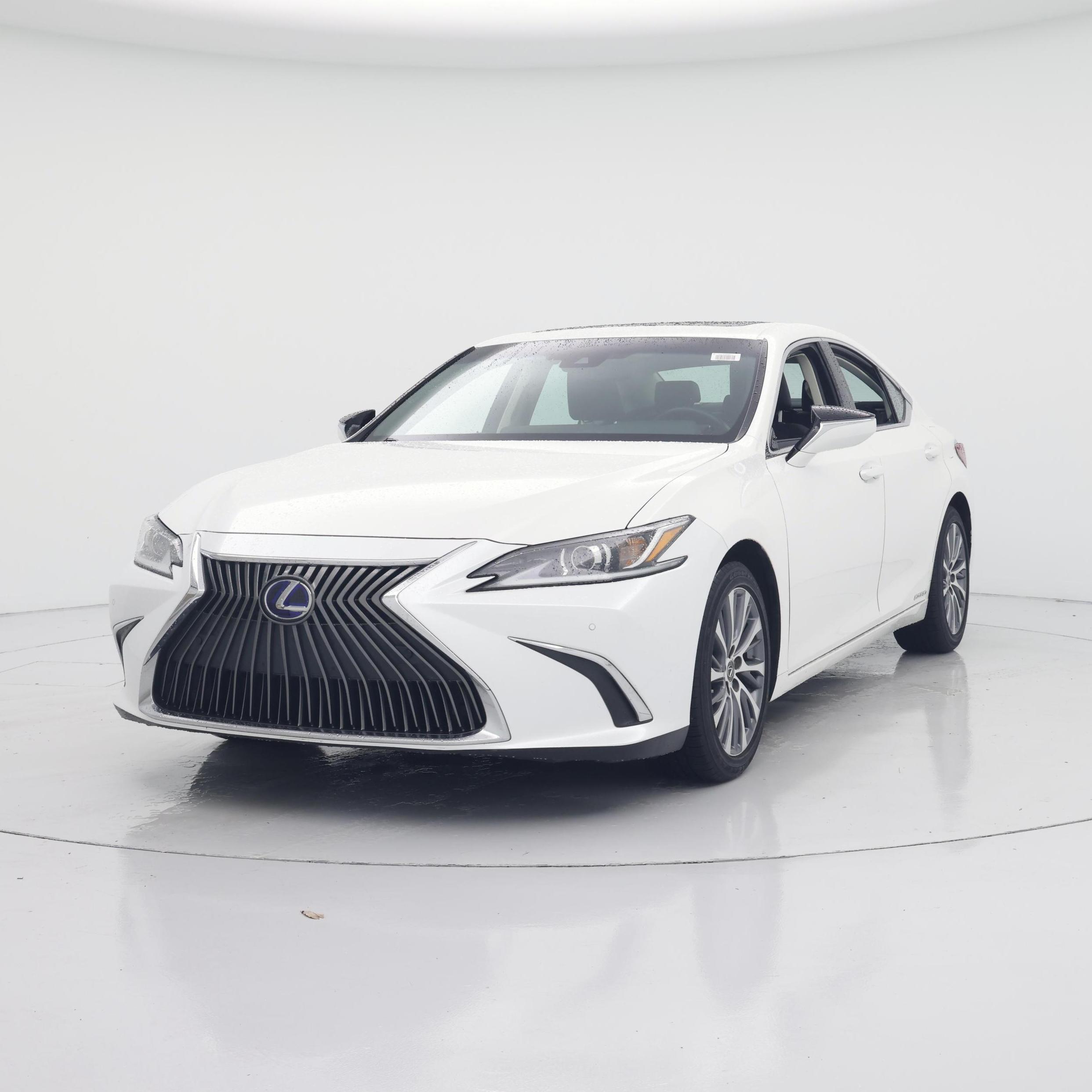 Thumbnail: 2019 Lexus ES - 4