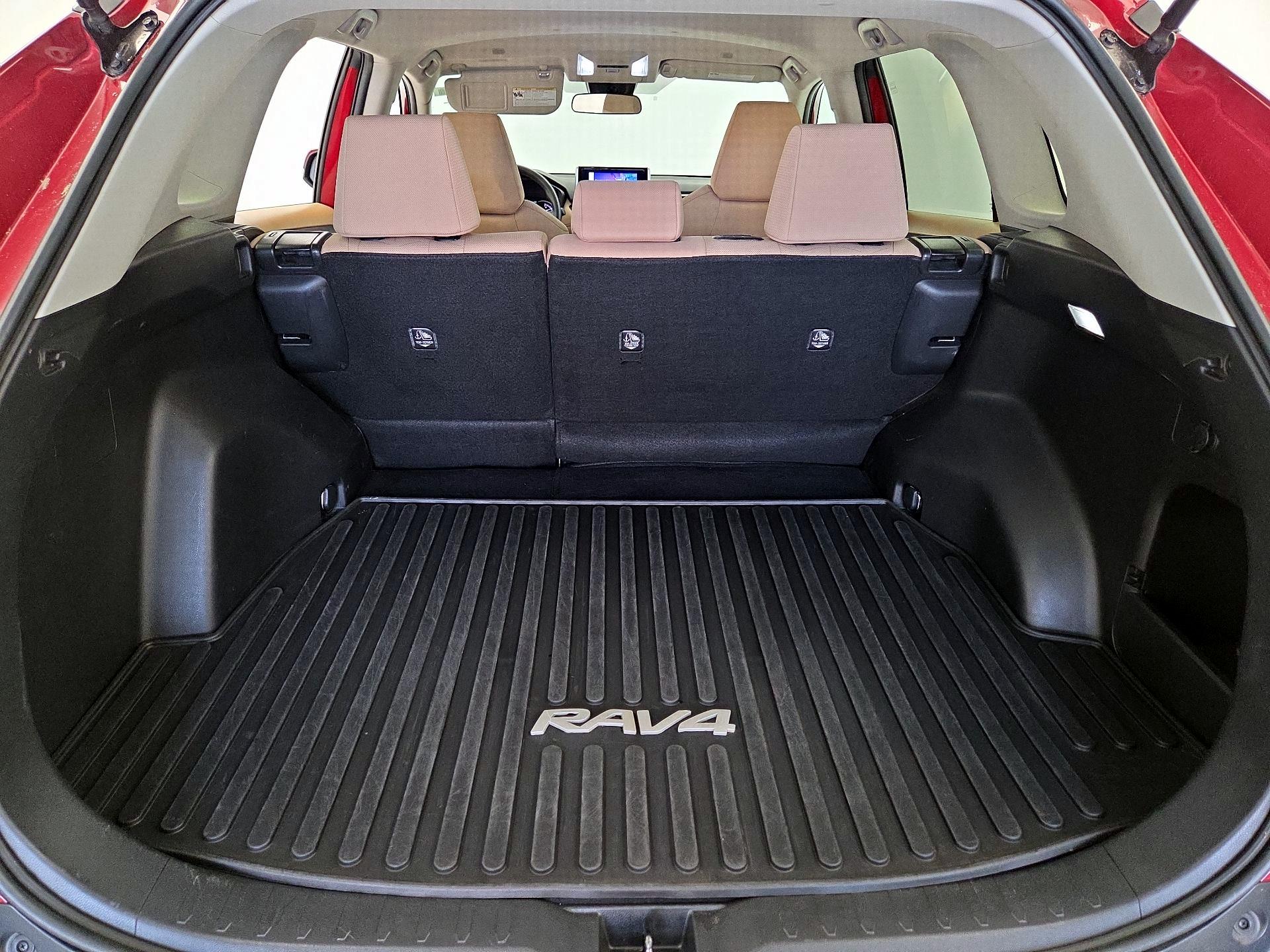 Thumbnail: 2023 Toyota RAV4 - 20
