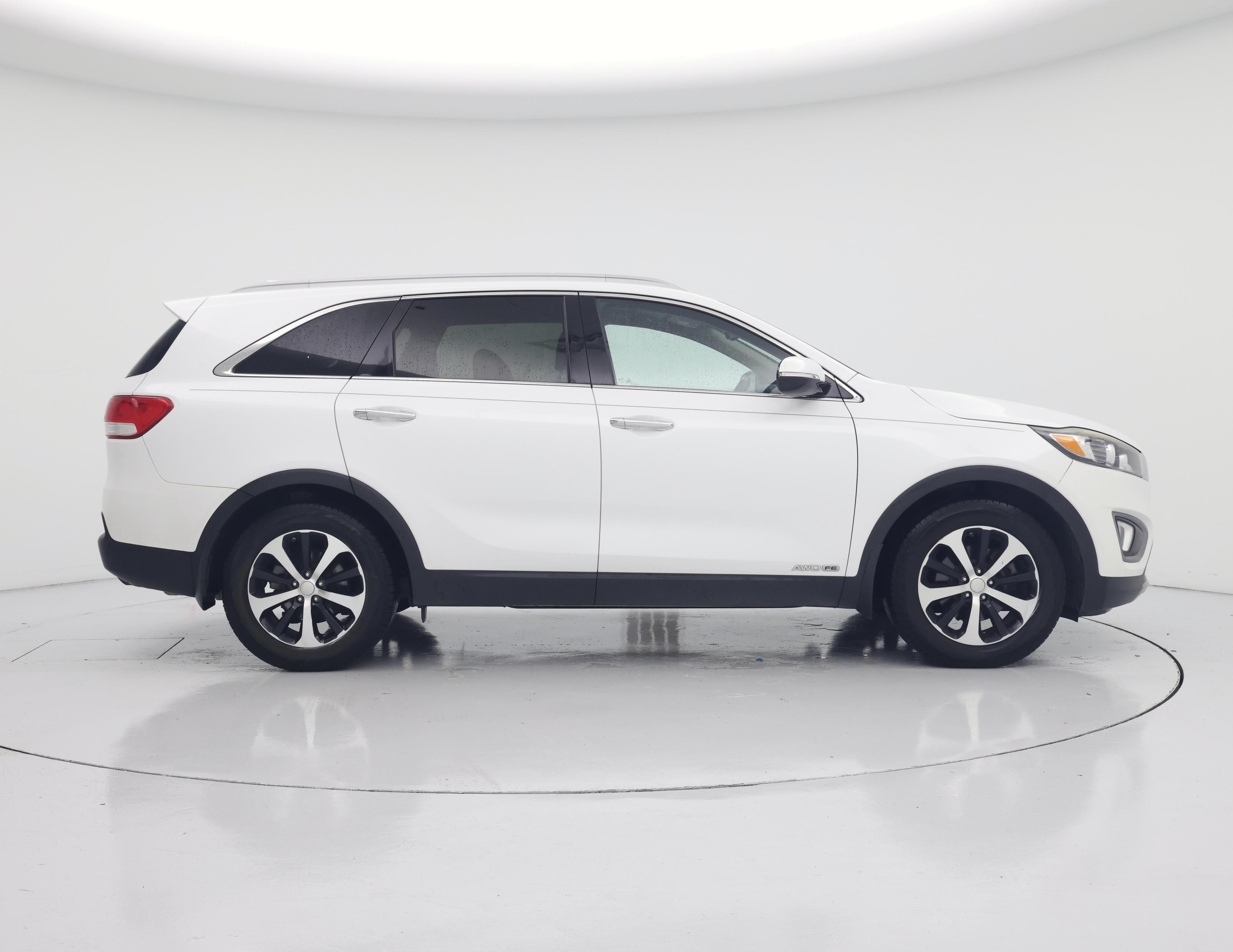 Thumbnail: 2016 Kia Sorento - 7