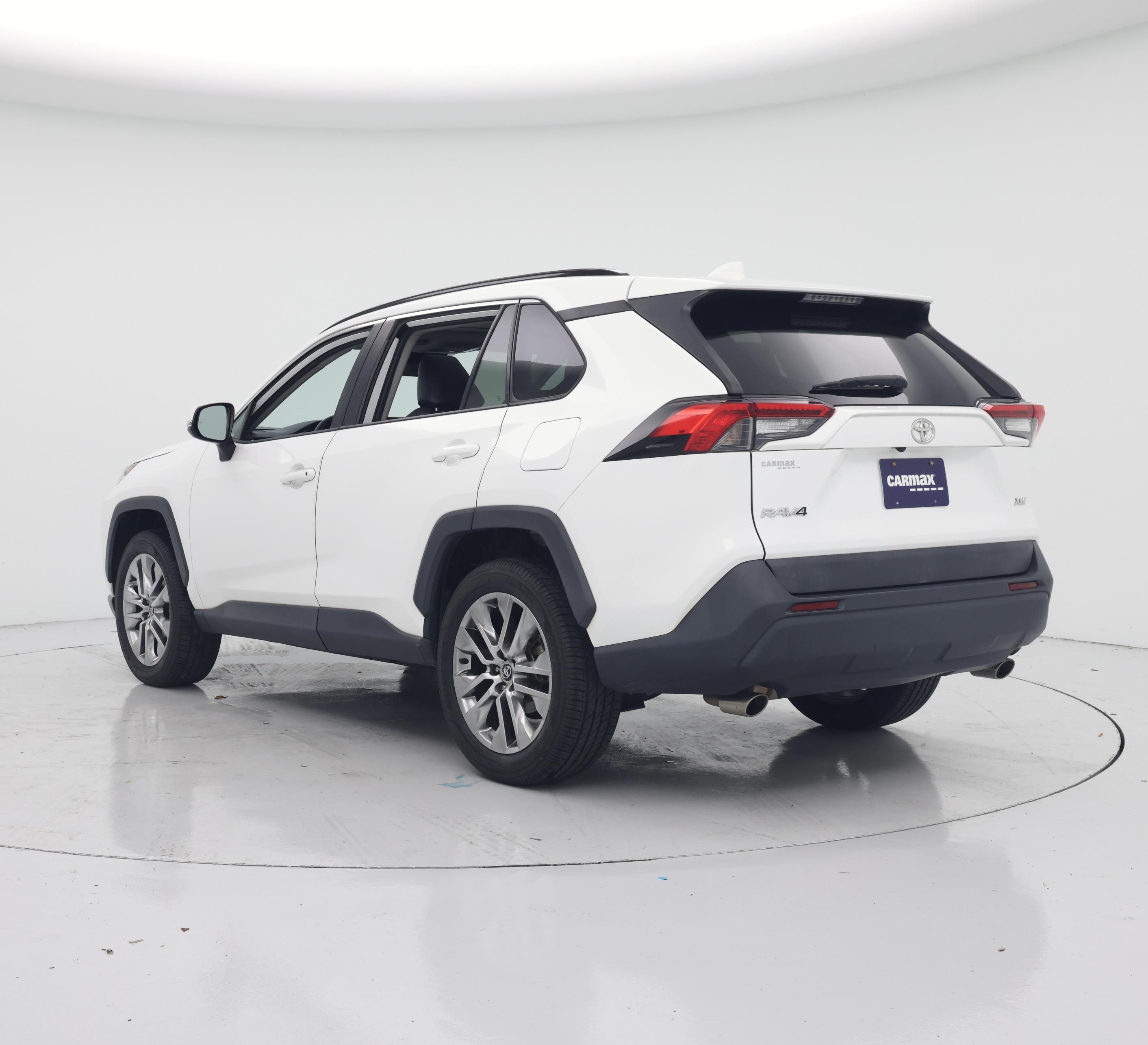 Thumbnail: 2020 Toyota RAV4 - 2