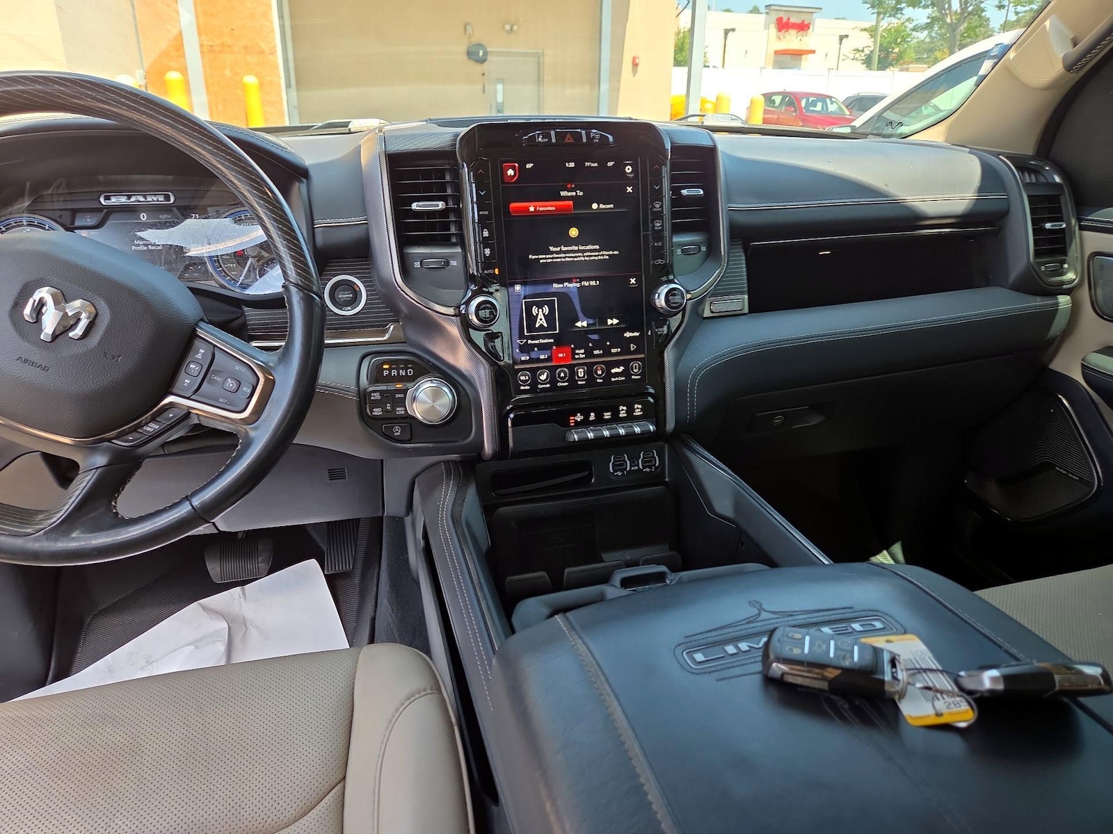 Apple CarPlay® & Android Auto™