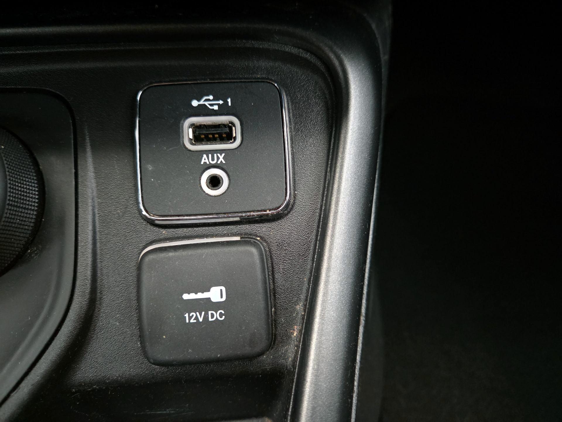 Thumbnail: 2020 Jeep Compass - 18