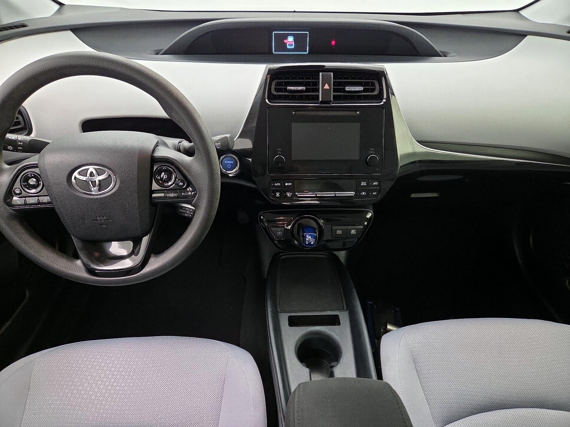 Thumbnail: 2019 Toyota Prius - 9