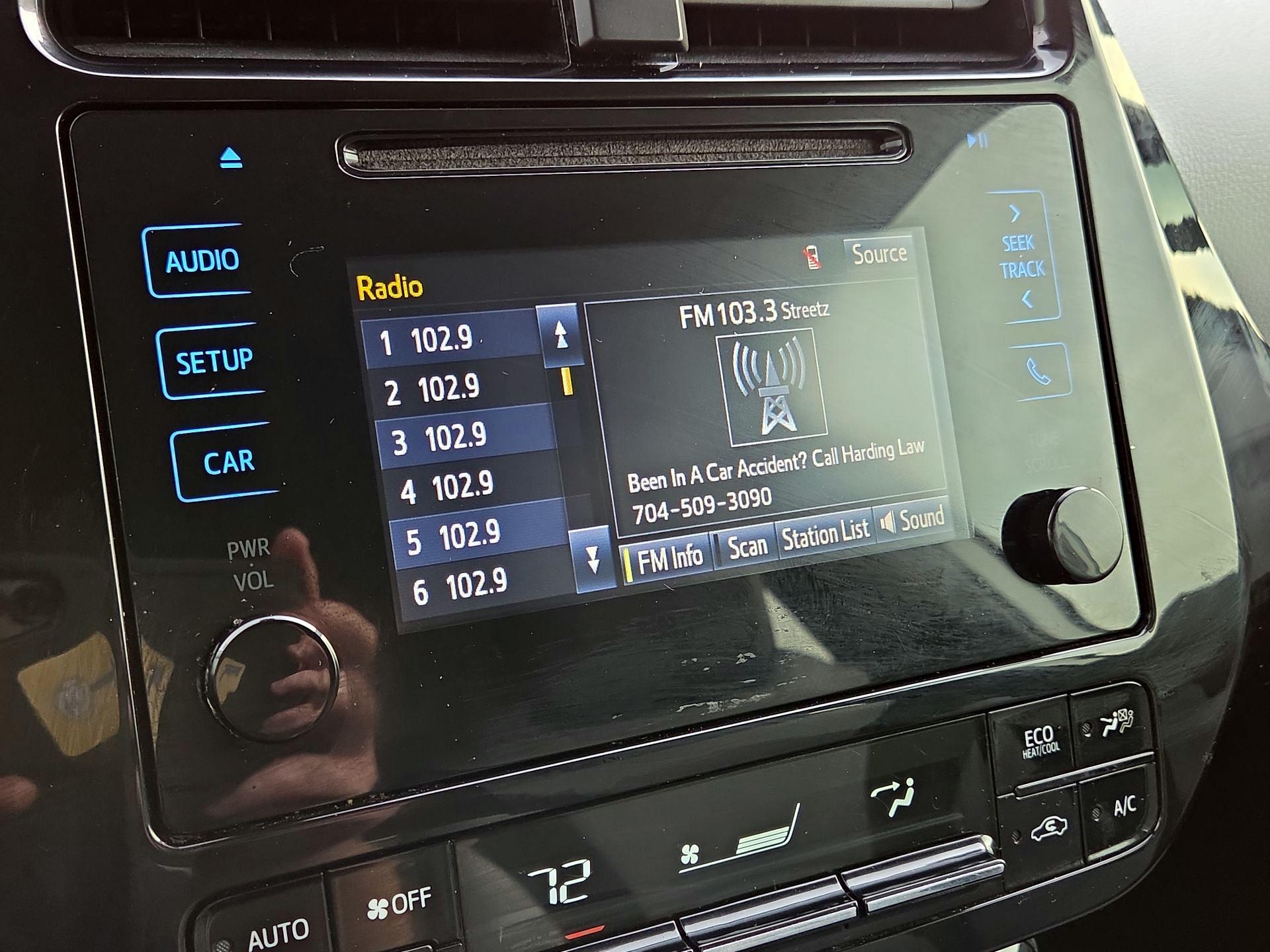 Thumbnail: 2019 Toyota Prius - 15