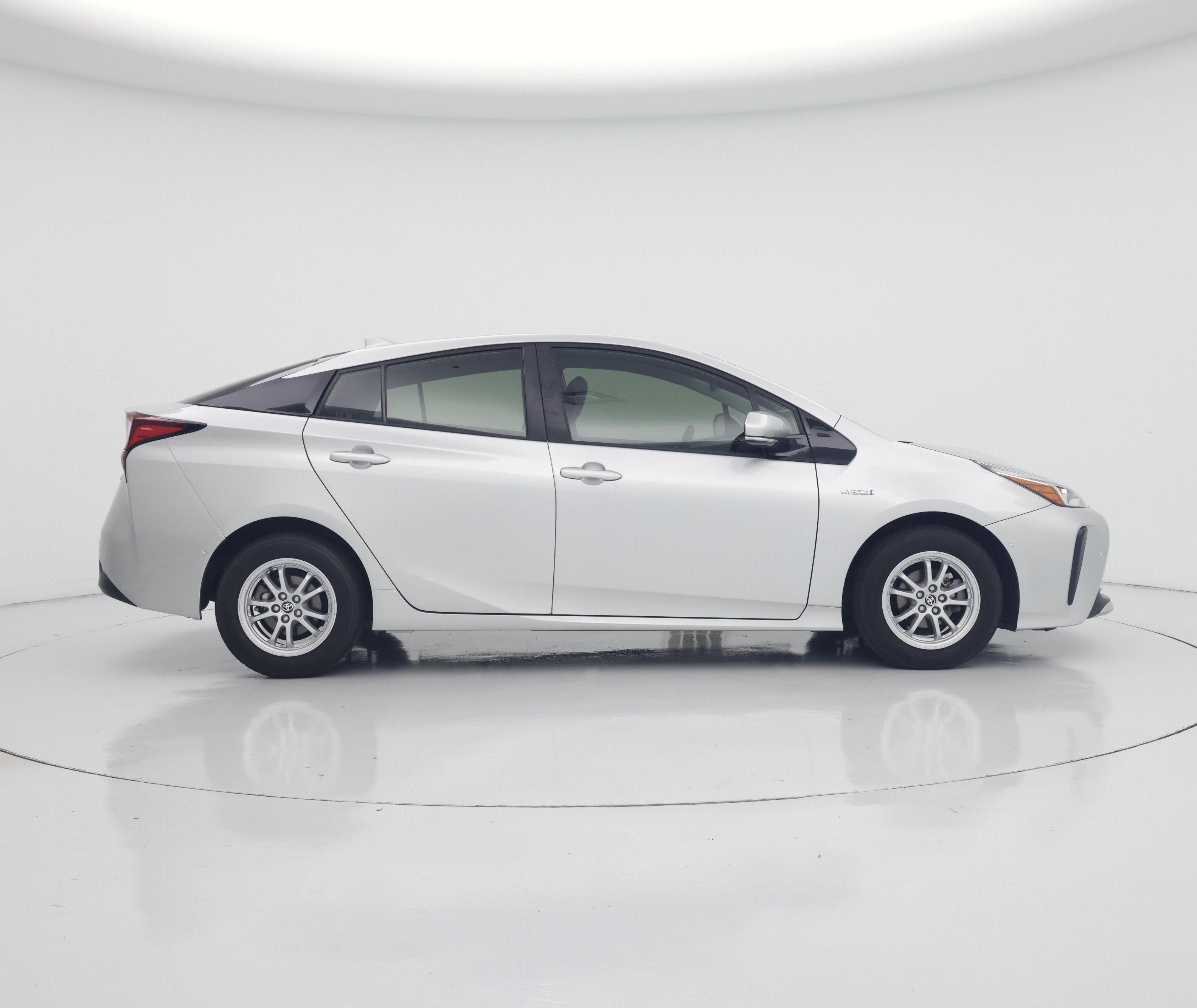 Thumbnail: 2019 Toyota Prius - 7