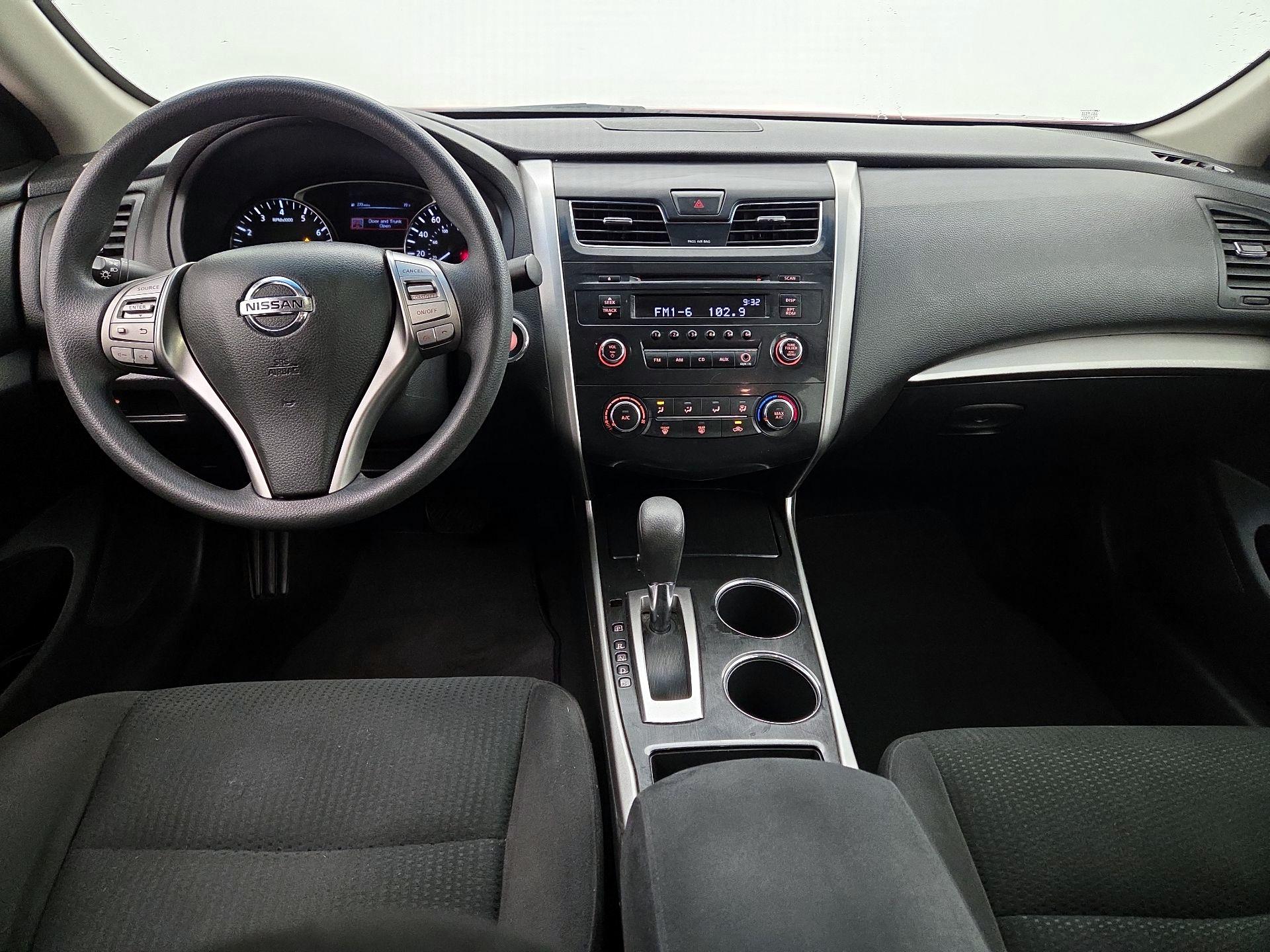 Thumbnail: 2014 Nissan Altima - 9