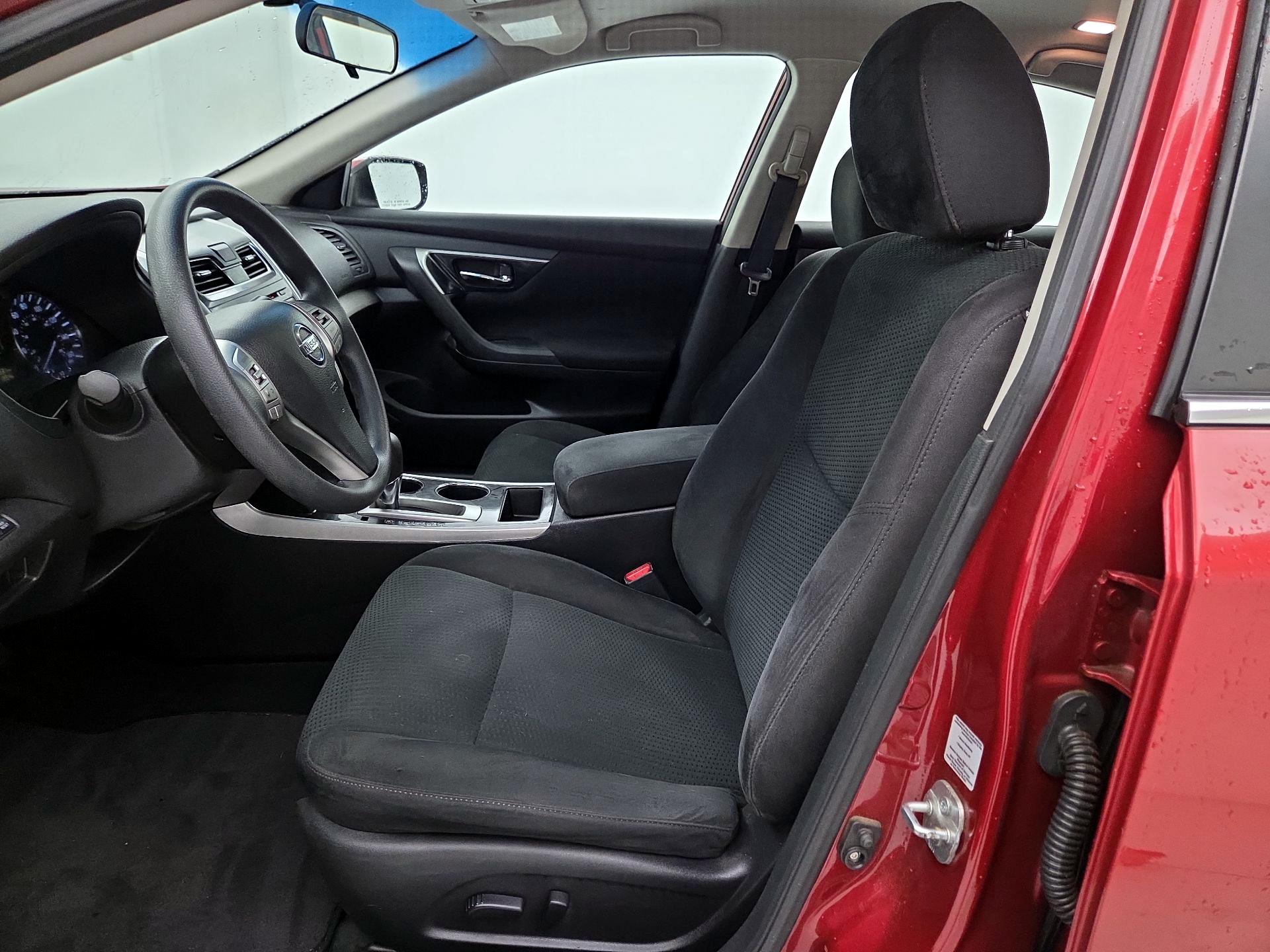 Thumbnail: 2014 Nissan Altima - 11